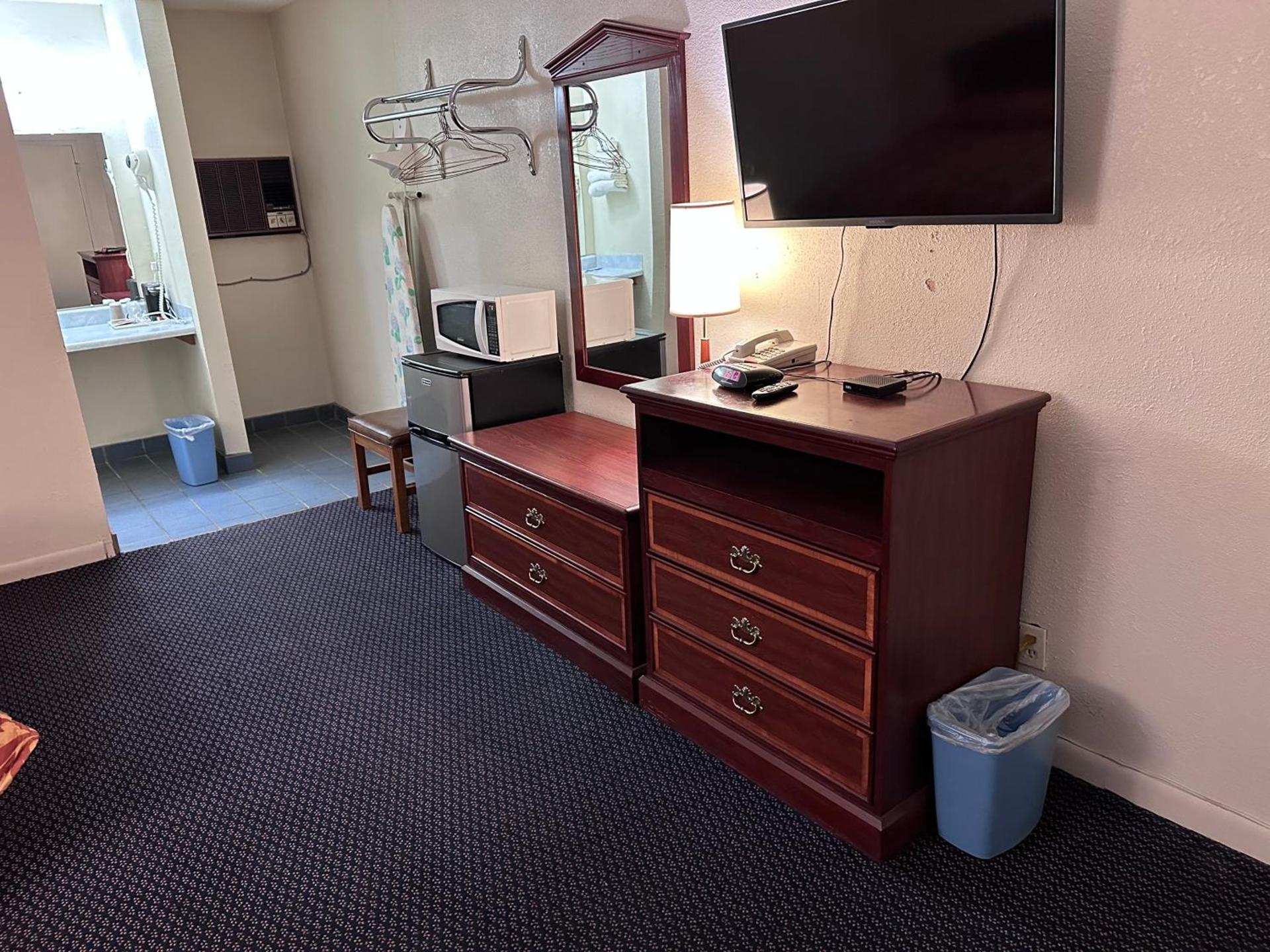CRYSTAL MOTEL photo 16