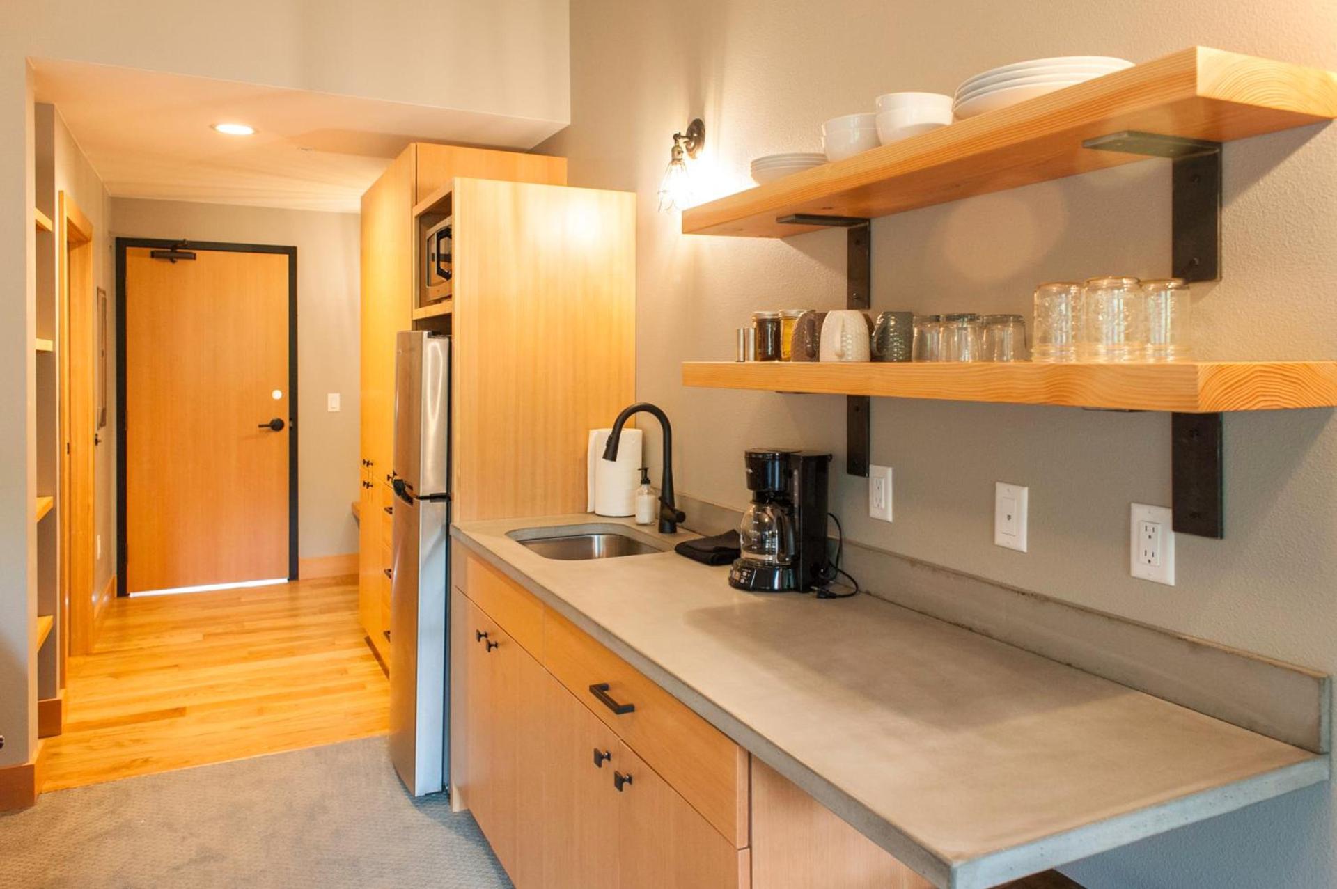 The Suites on Main photo 26