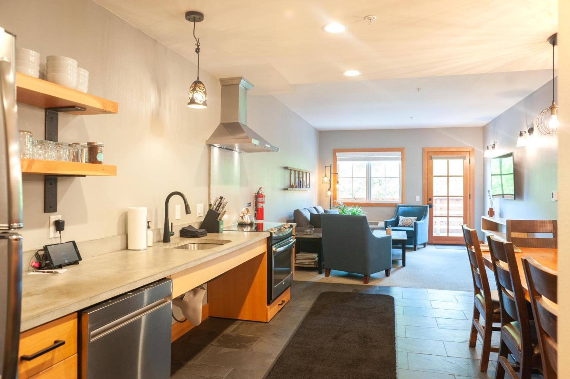 The Suites on Main photo 23
