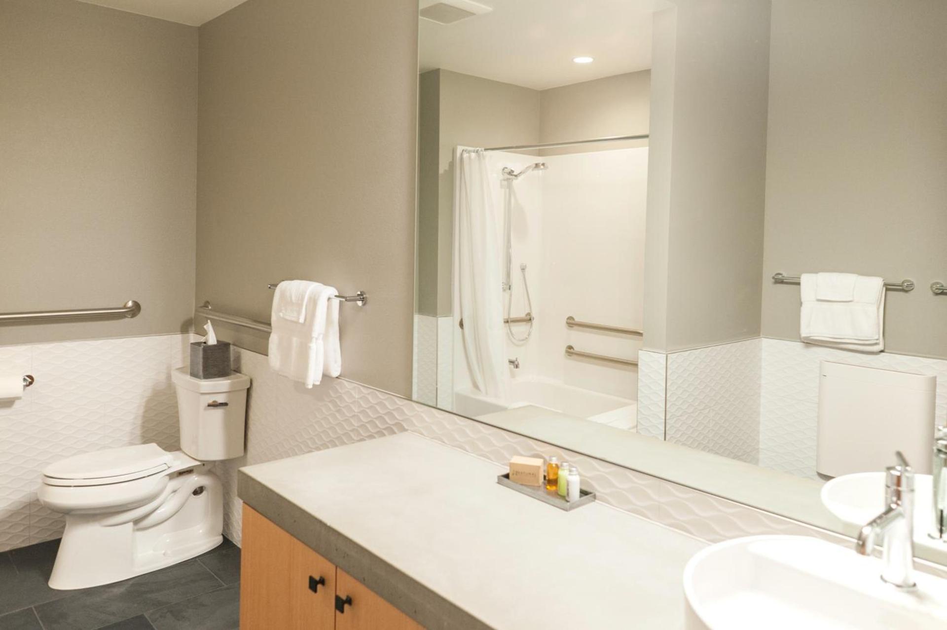 The Suites on Main photo 29