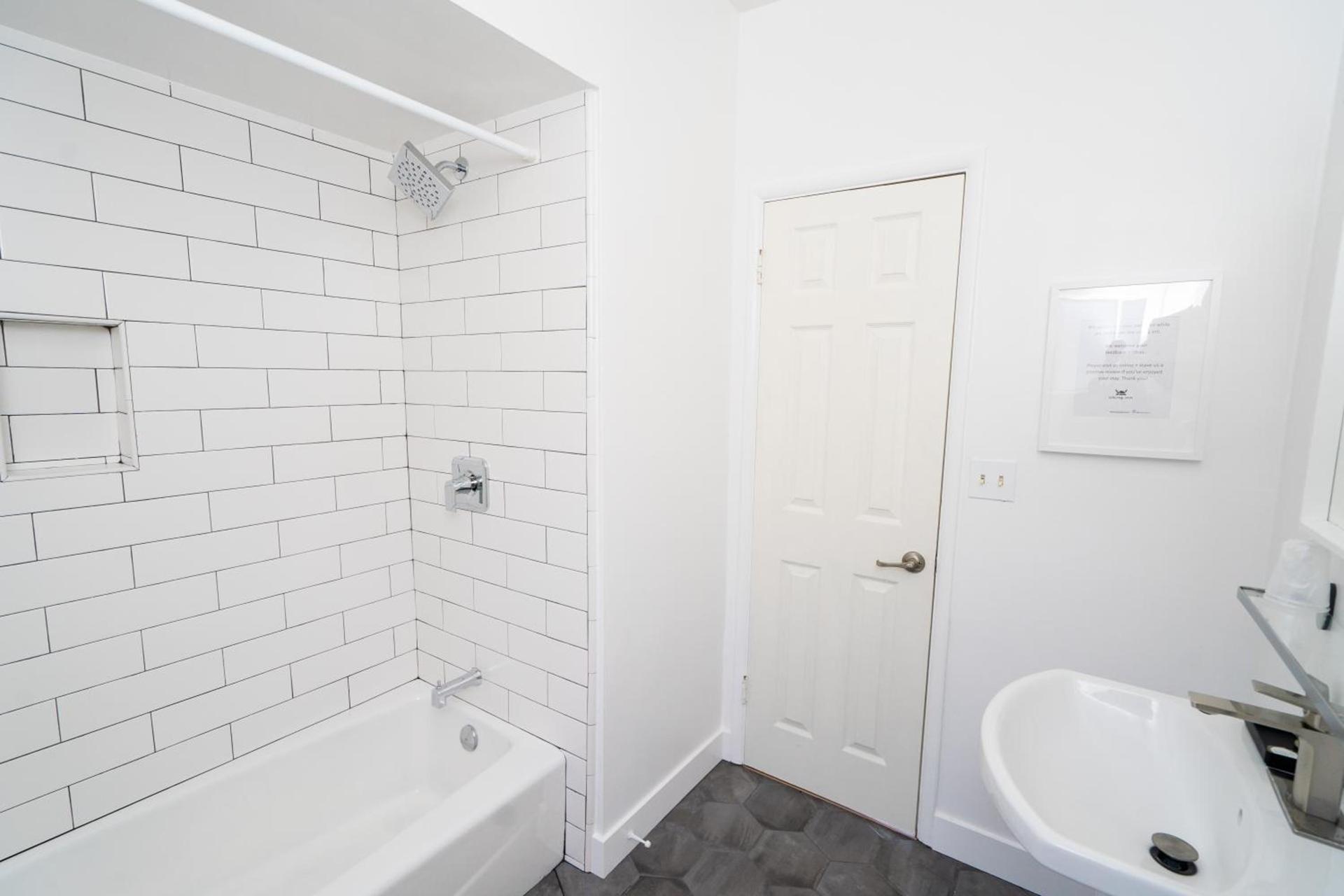 Viking Inn photo 17