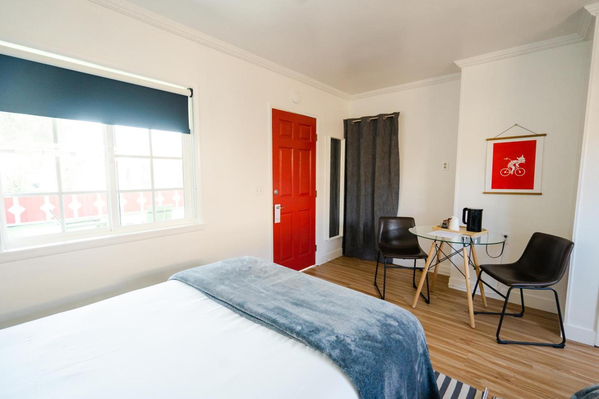 Viking Inn photo 41