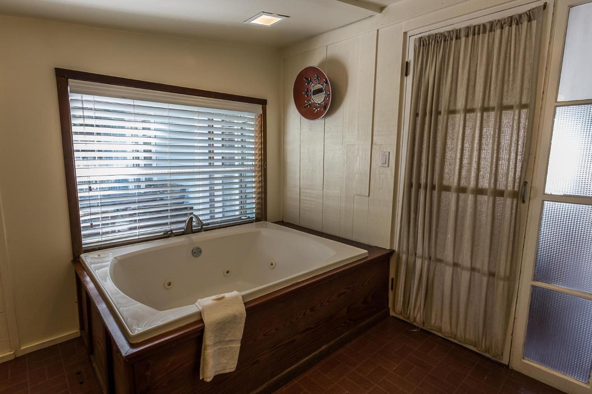 Inn at Schoolhouse Creek photo 66