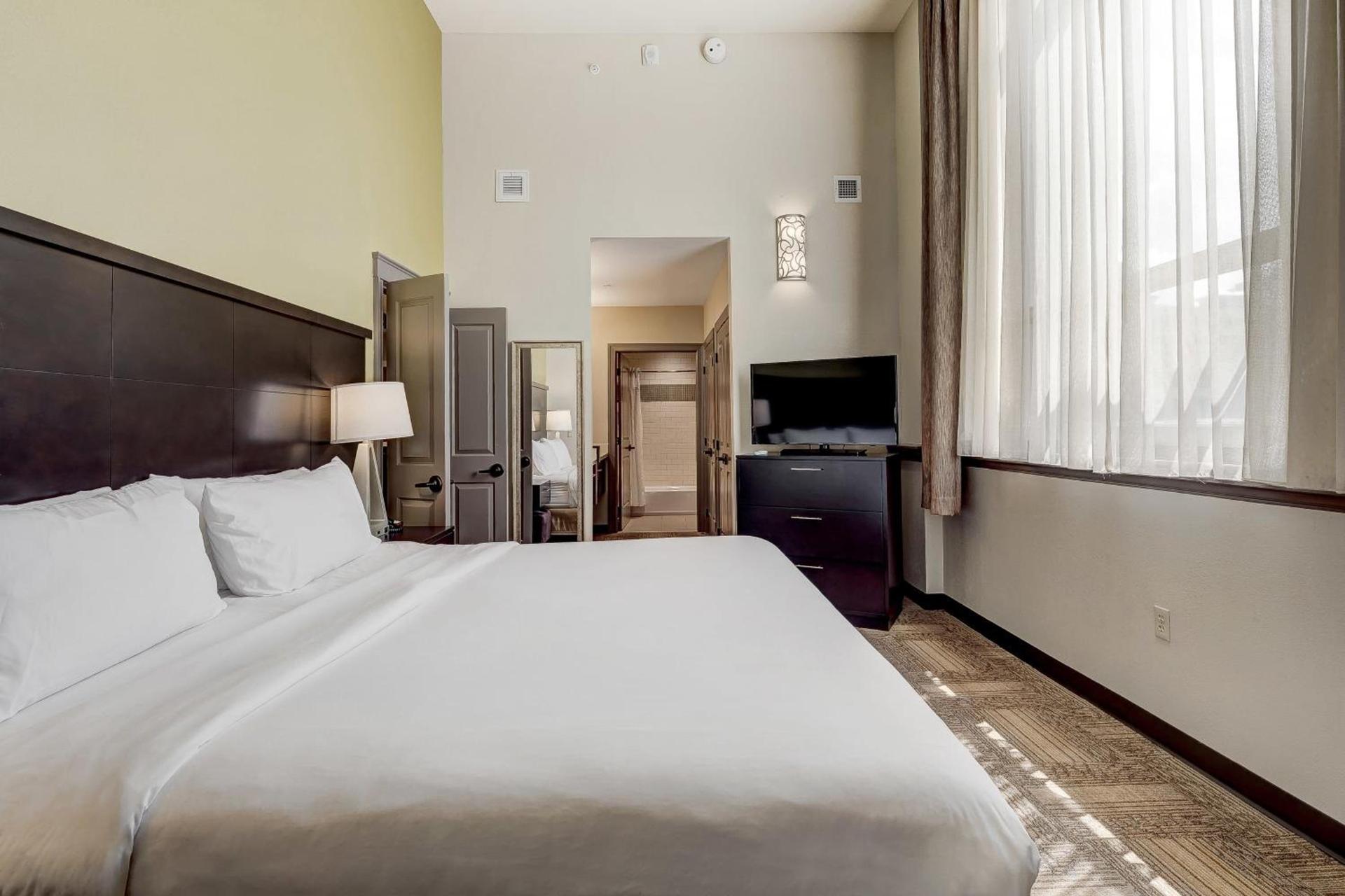 Staybridge Suites Baltimore - Inner Harbor by IHG photo 29