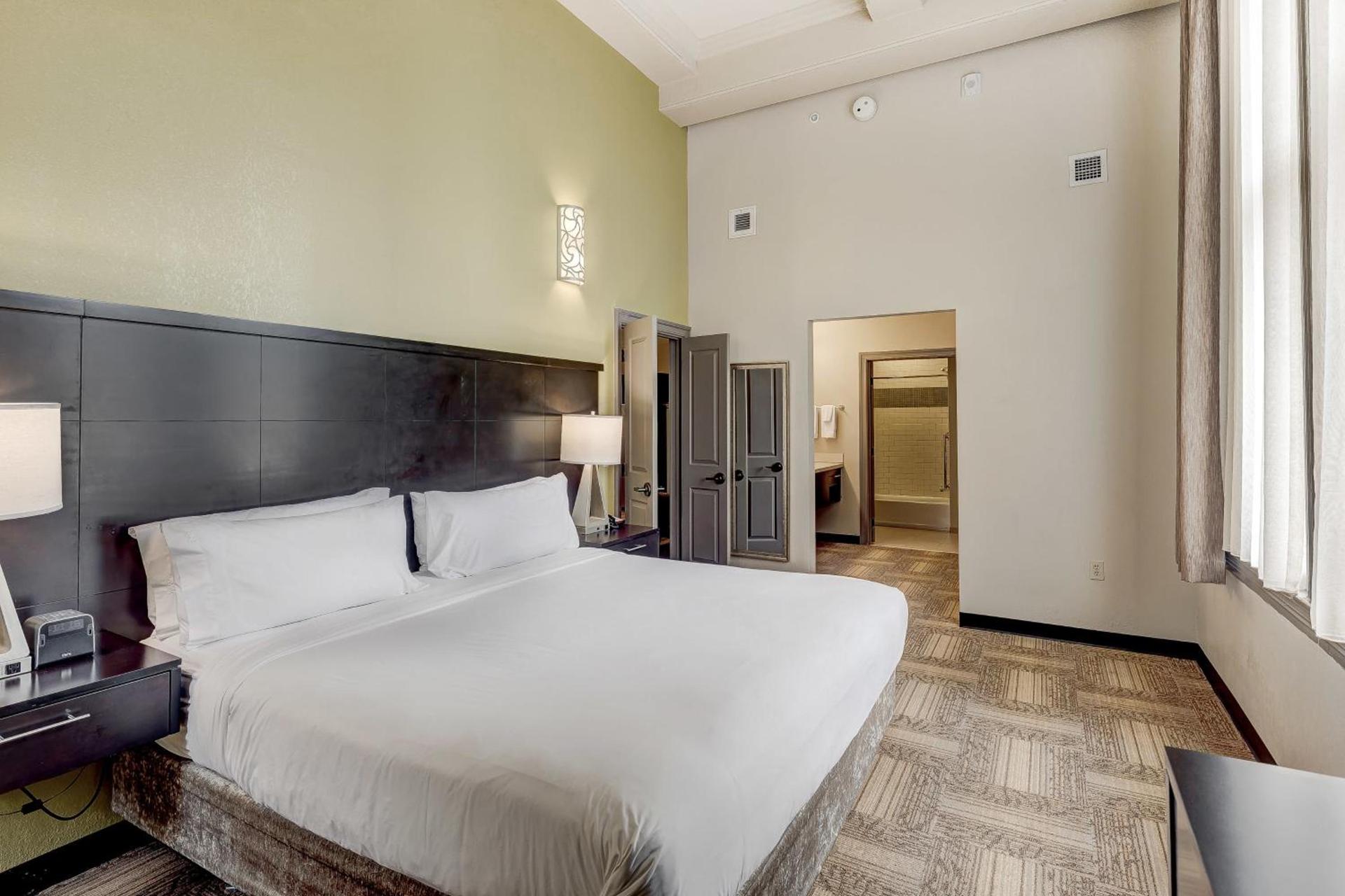 Staybridge Suites Baltimore - Inner Harbor by IHG photo 30