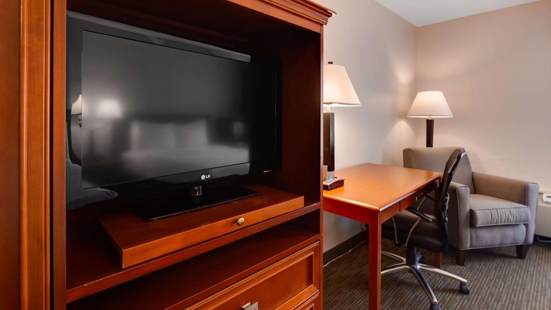 Best Western Tomah Hotel photo 21