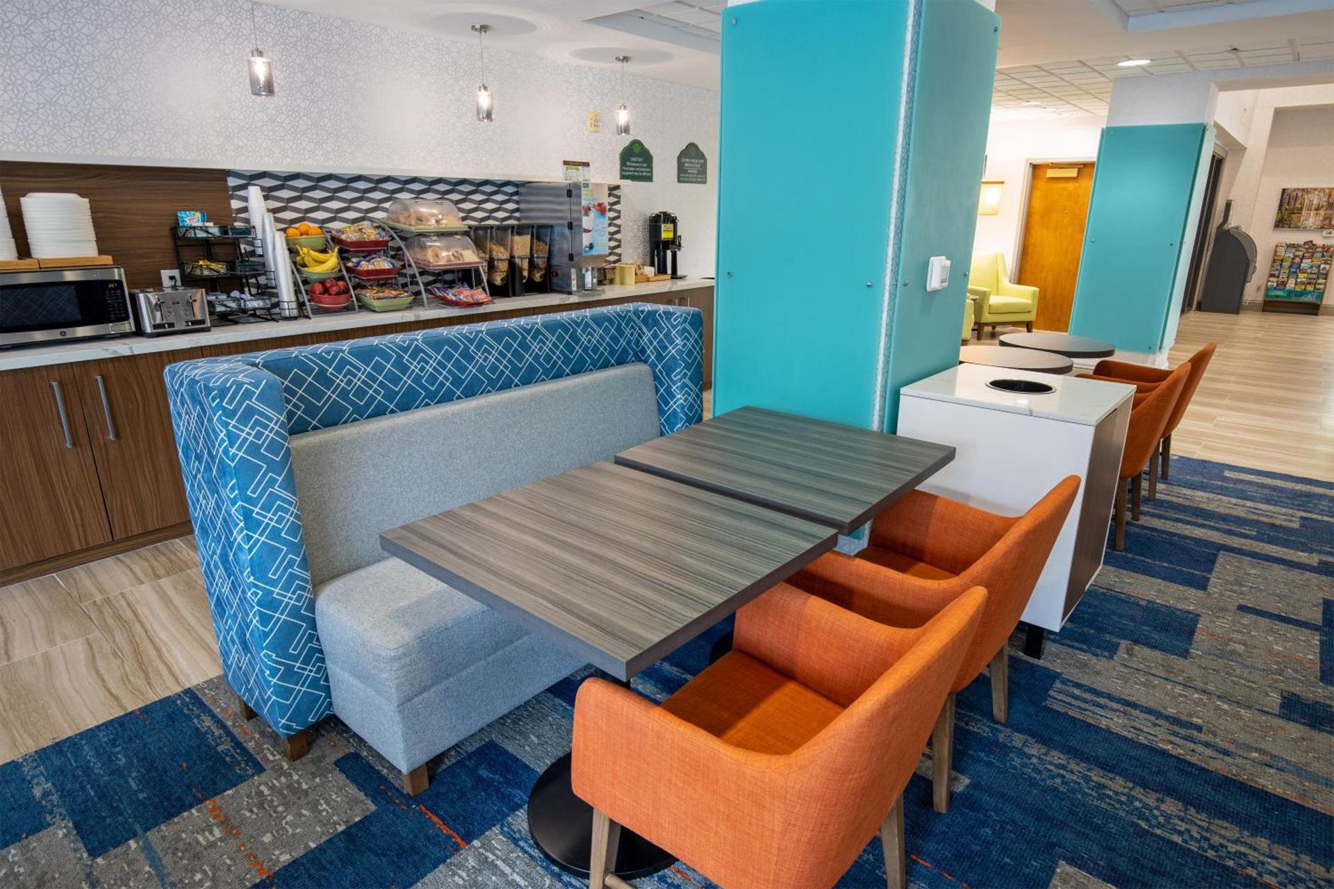 Wingate by Wyndham Lafayette Airport photo 31