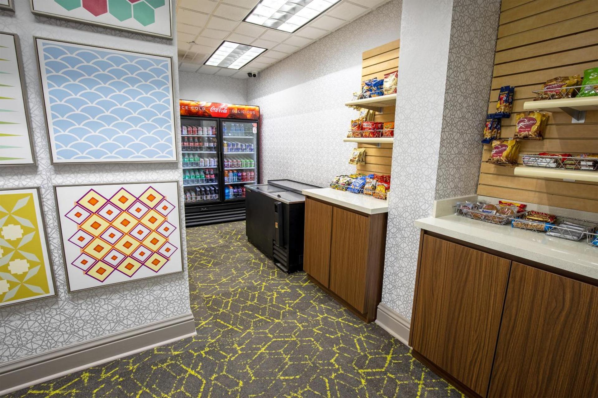 Wingate by Wyndham Lafayette Airport photo 38