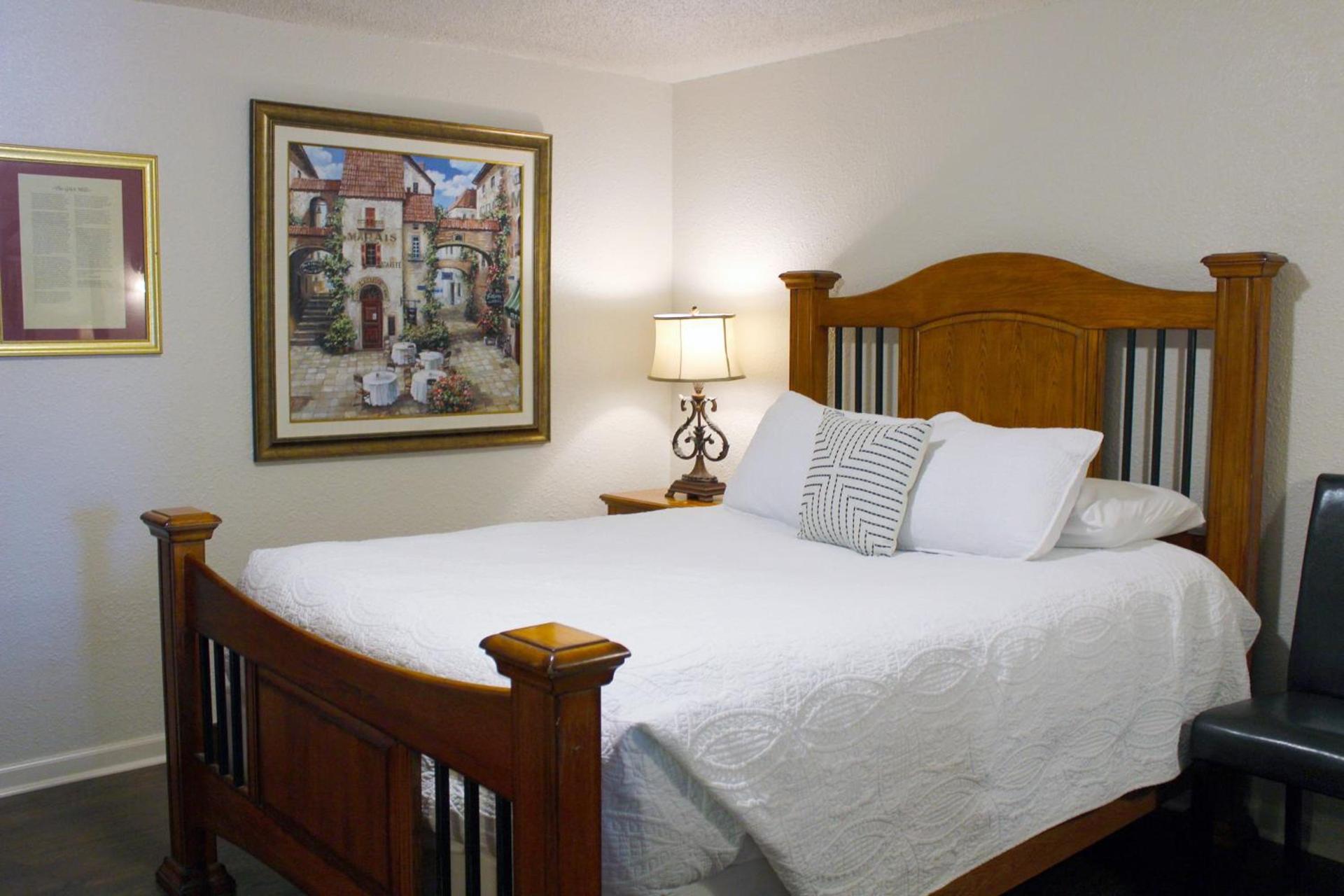 Silverton Inn & Suites photo 34