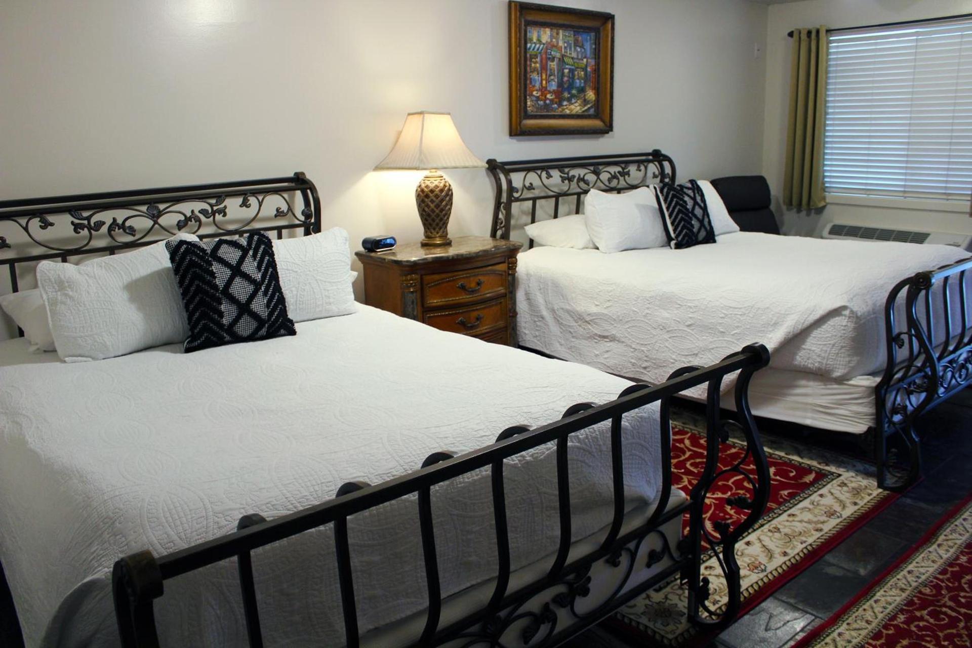Silverton Inn & Suites photo 37