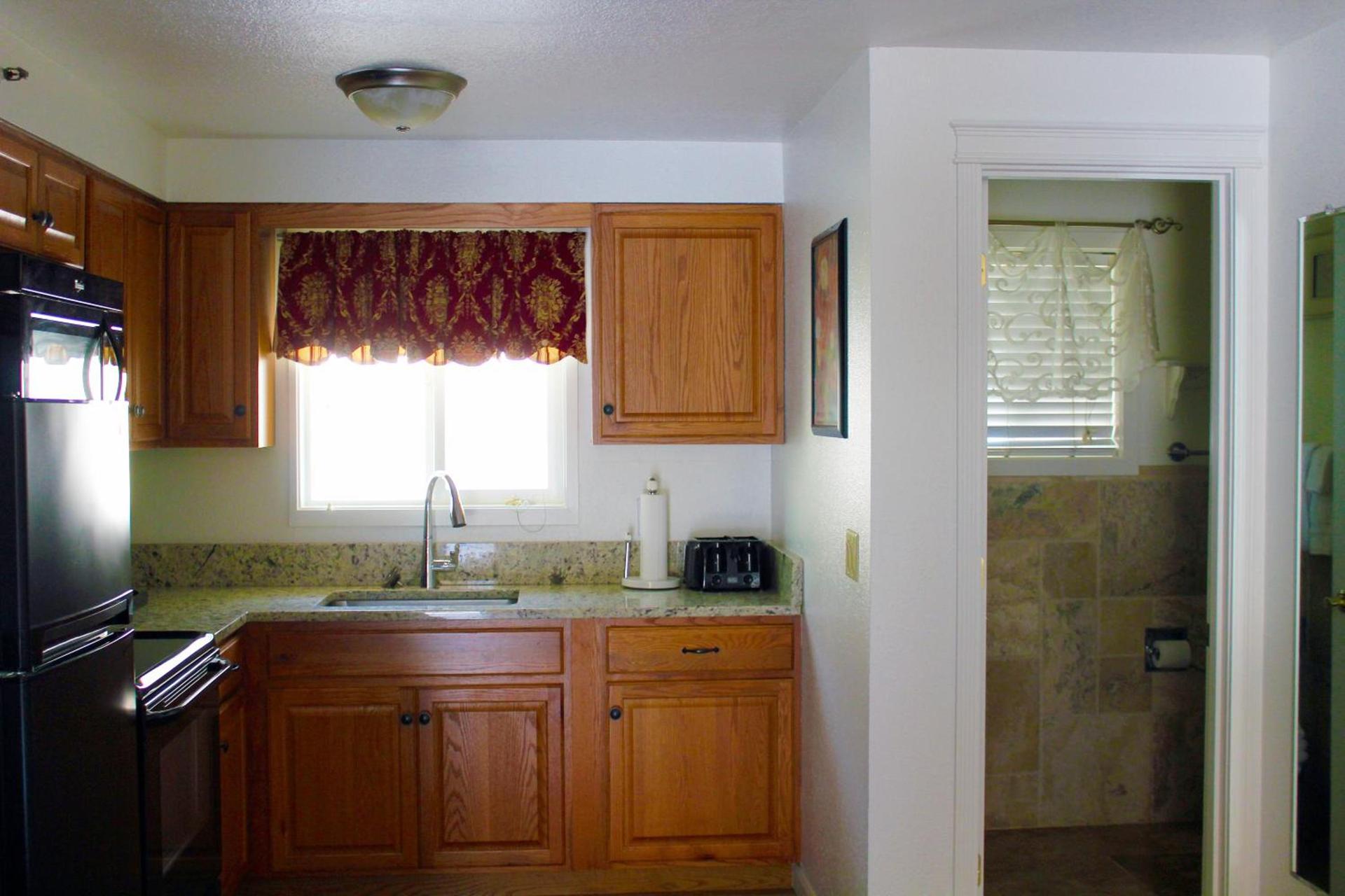 Silverton Inn & Suites photo 38