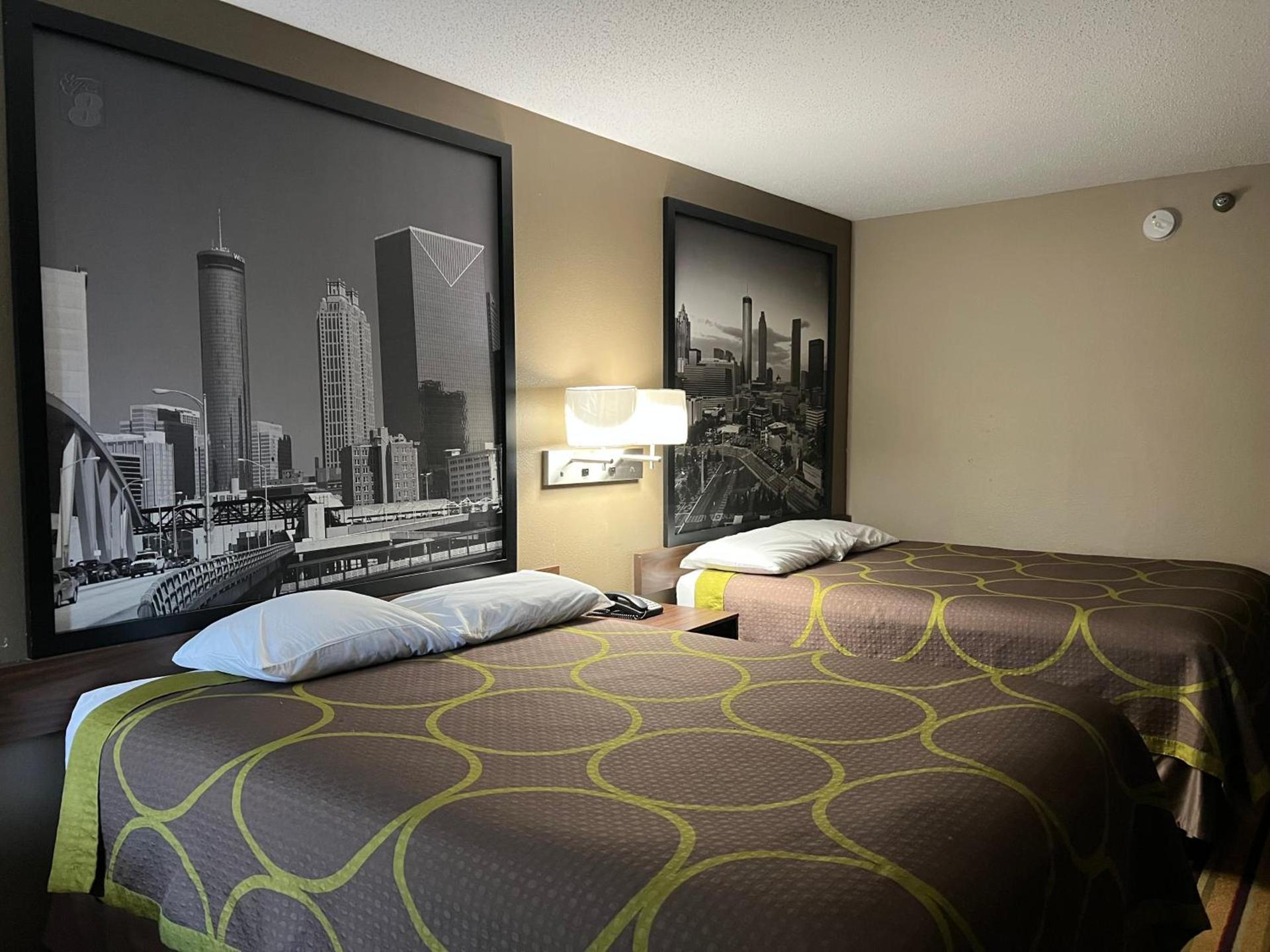 Super 8 by Wyndham Norcross/I-85 Atlanta photo 4