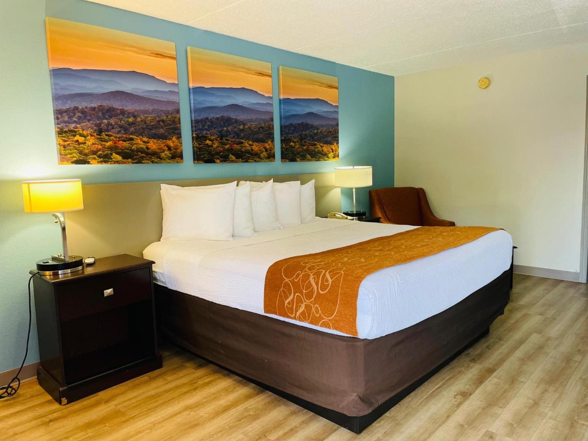 Days Inn by Wyndham Harriman photo 23
