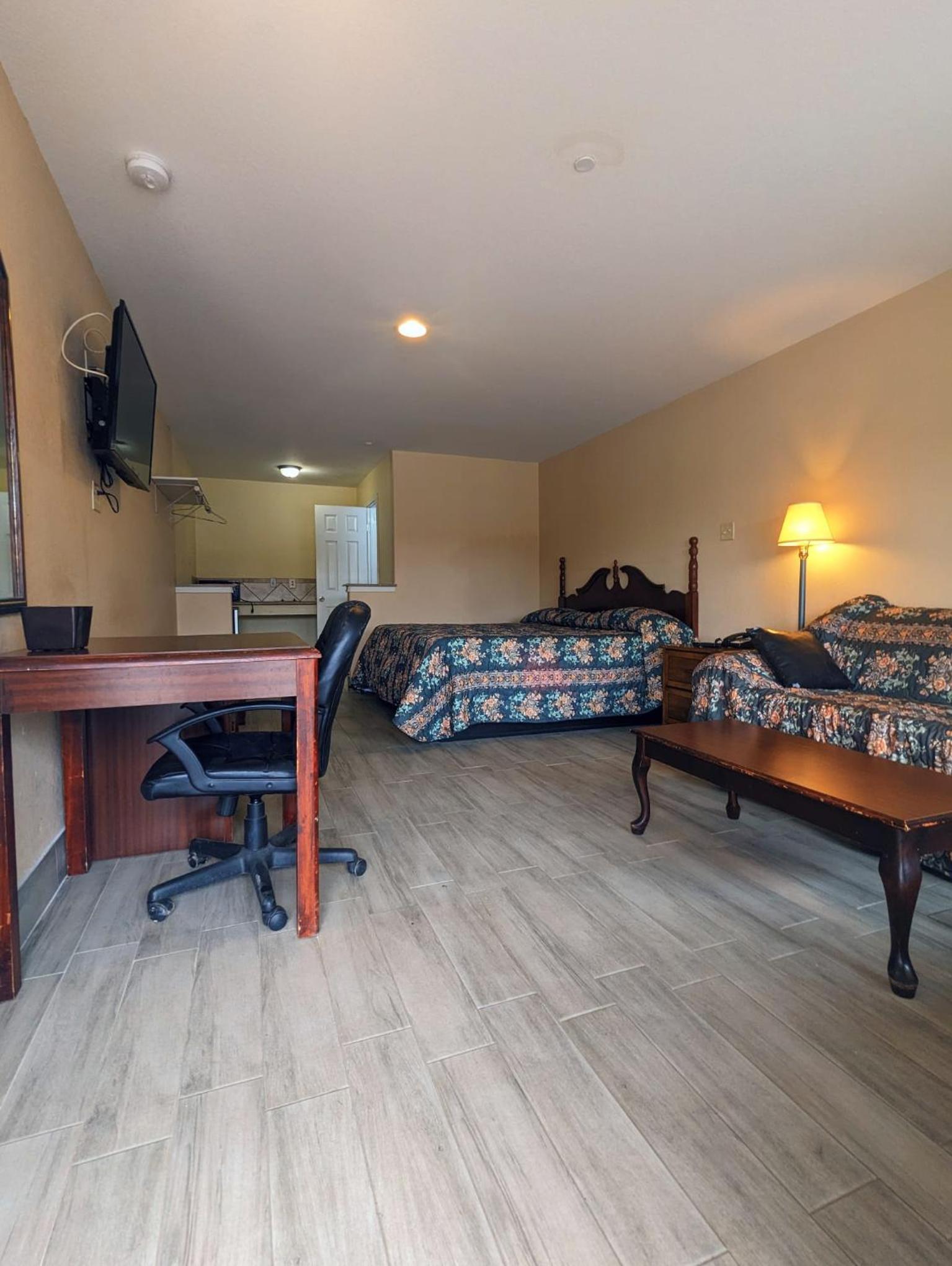 Residents Suites Liberty photo 6