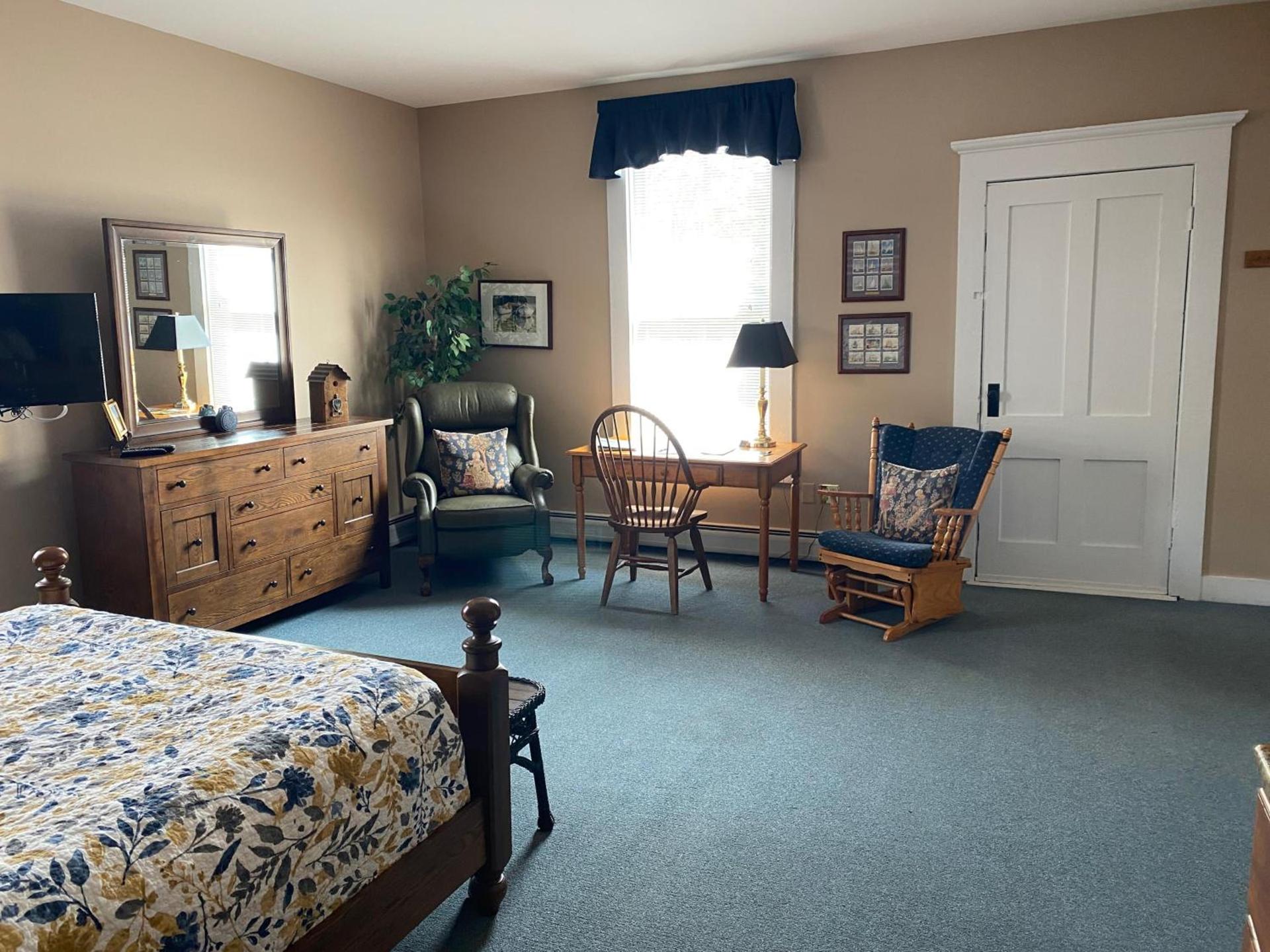 Bristol Suites photo 38