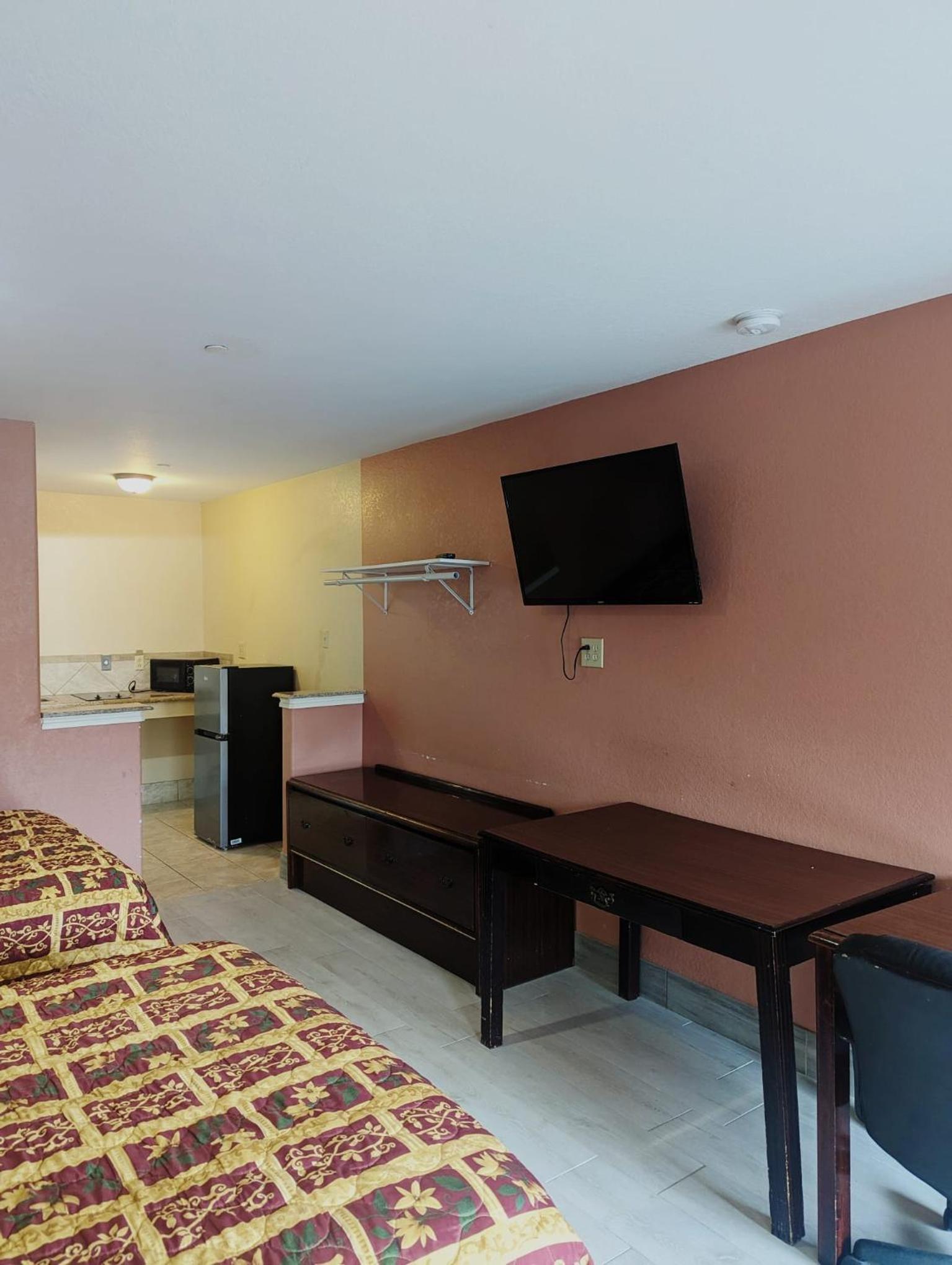 Residents Suites Liberty photo 20