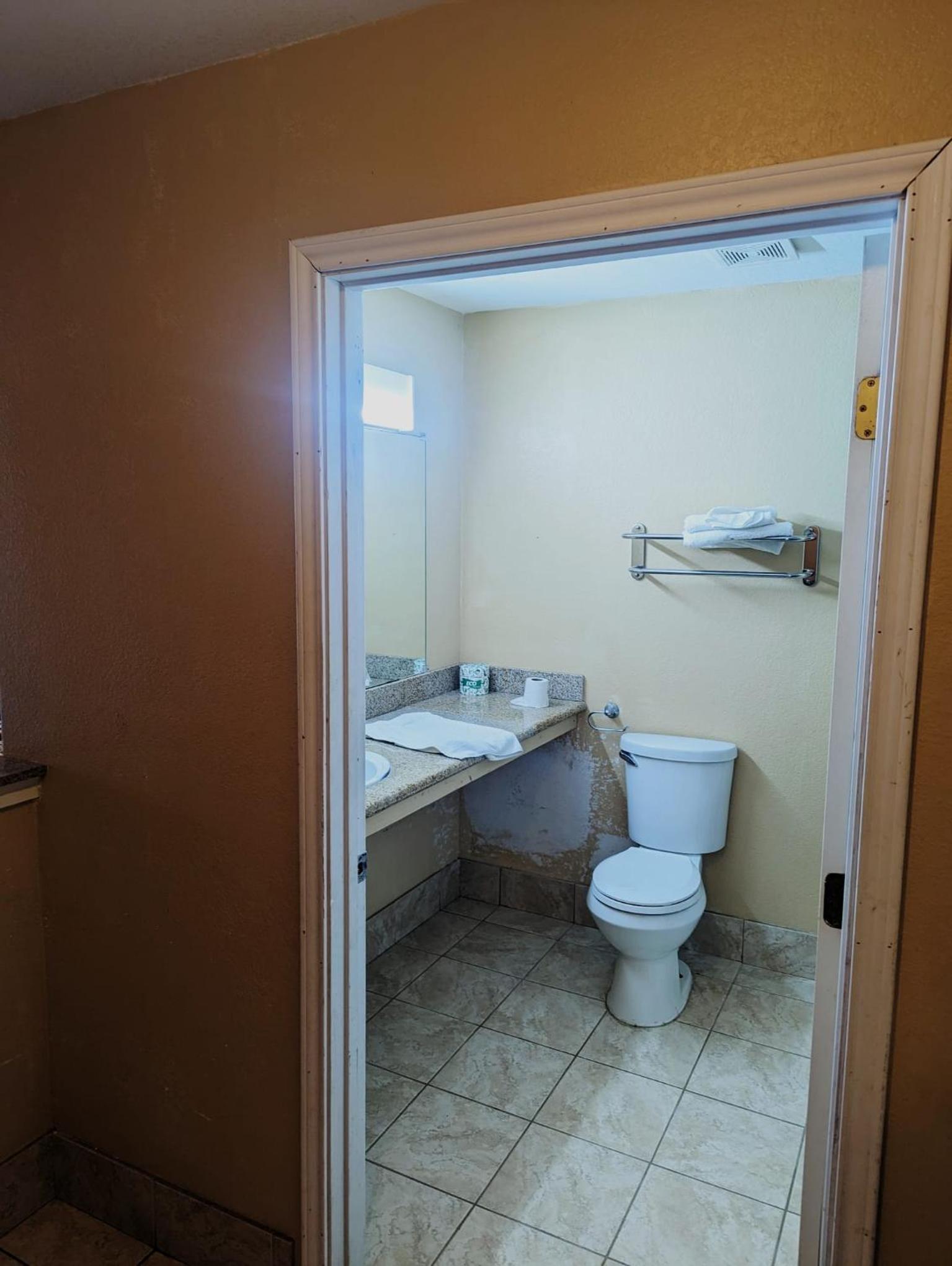 Residents Suites Liberty photo 23