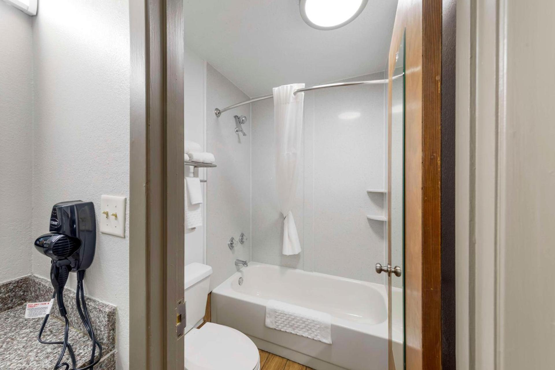 Best Western Athens Inn photo 22