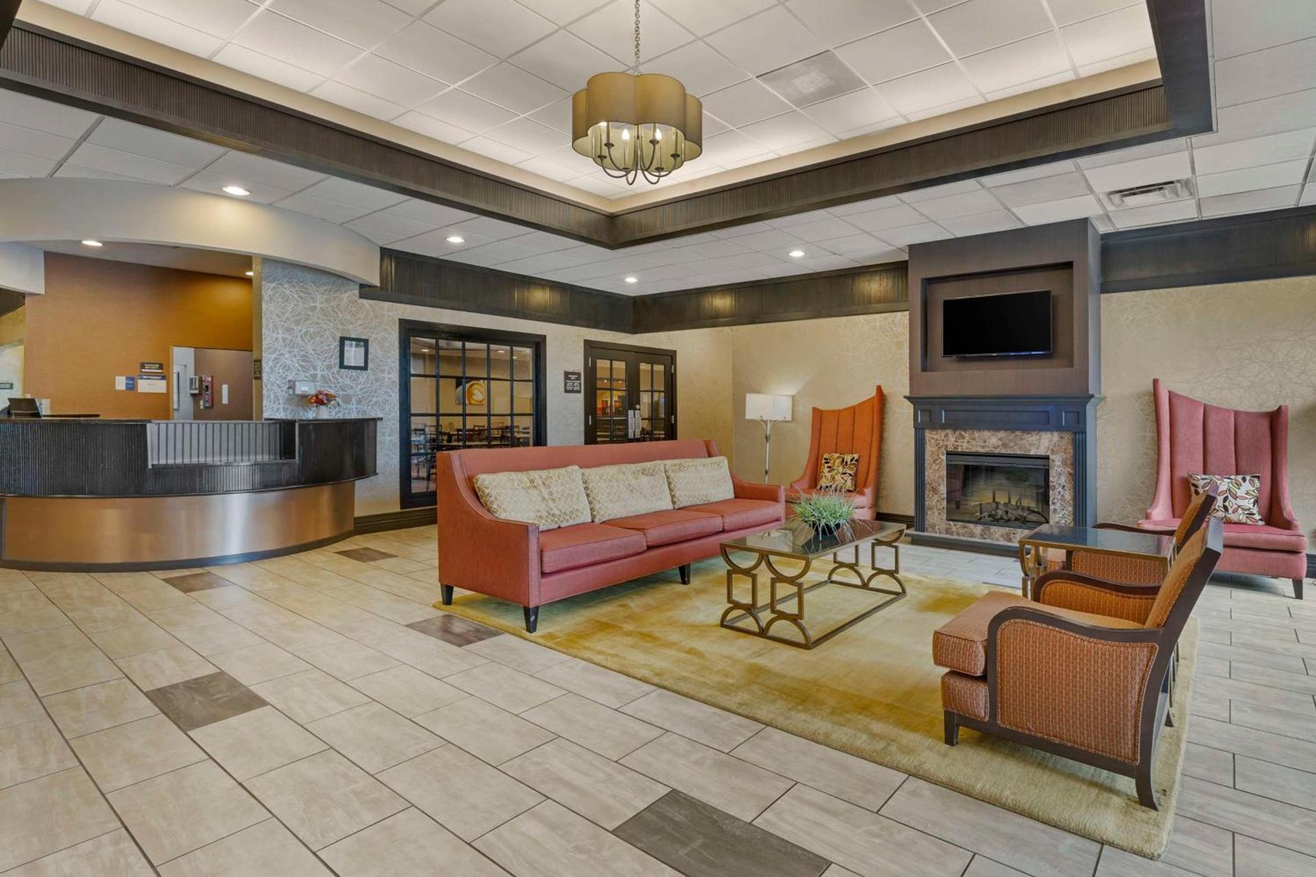 Best Western Plus The Charles Hotel photo 2