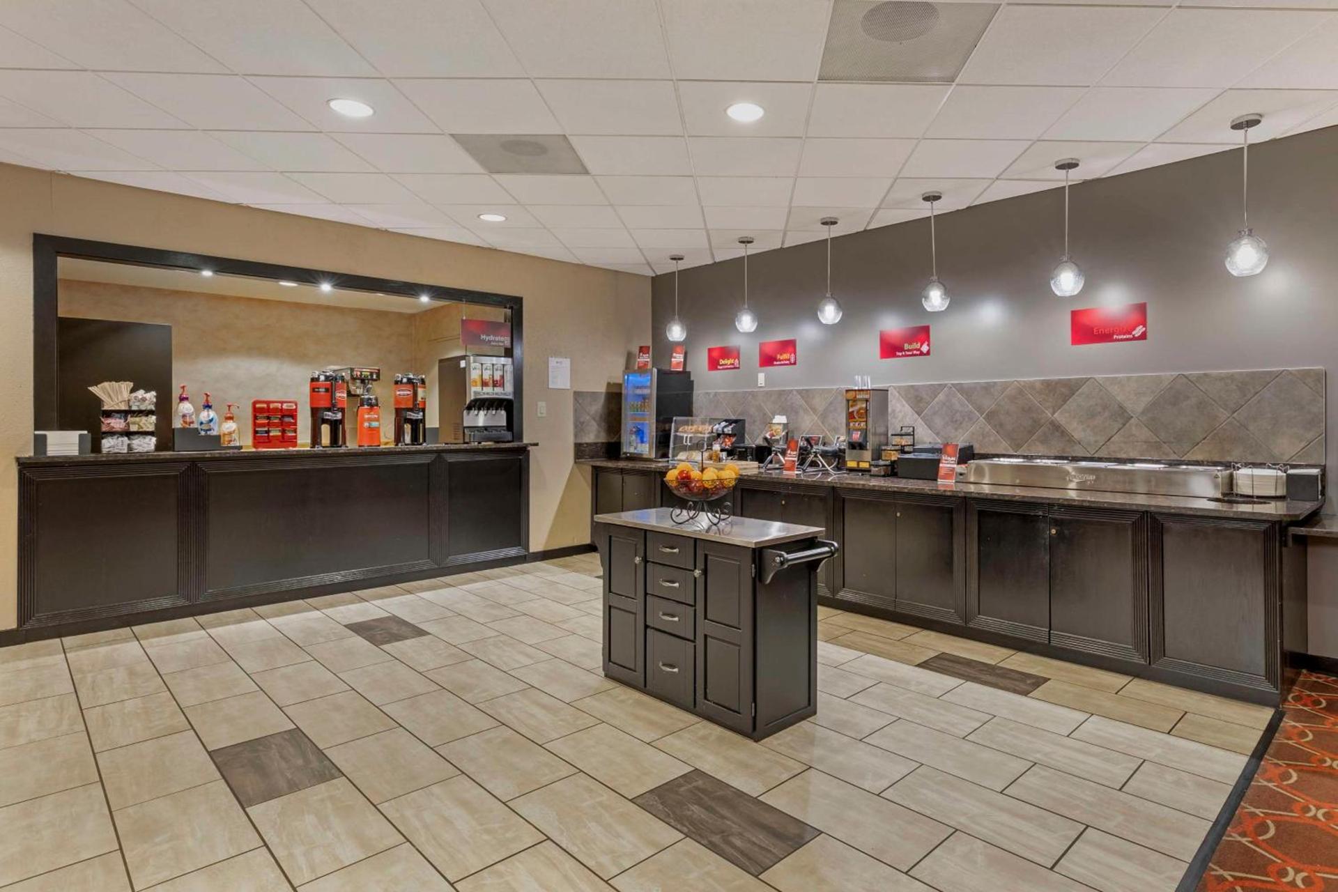 Best Western Plus The Charles Hotel photo 5