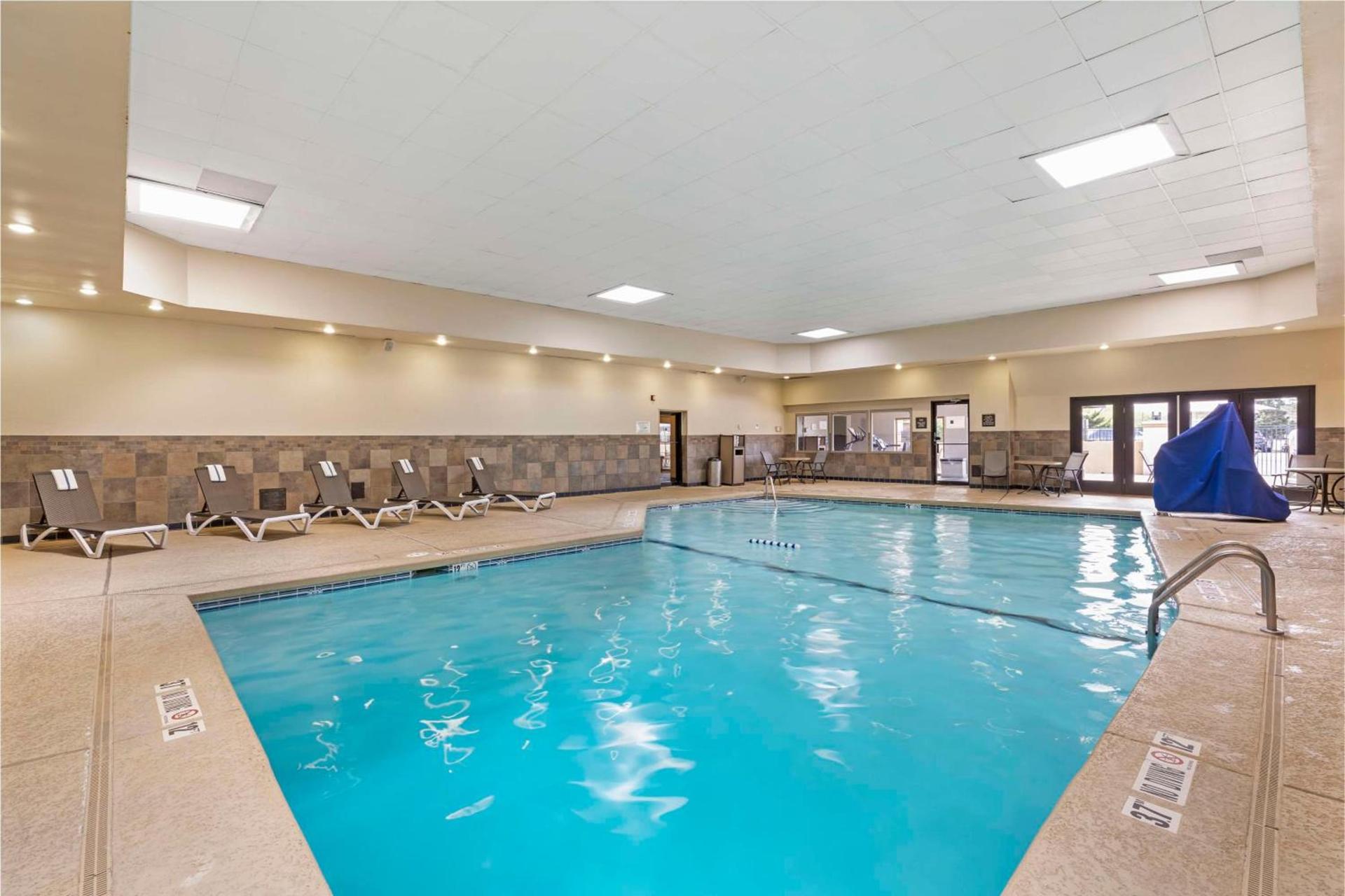 Best Western Plus The Charles Hotel photo 6