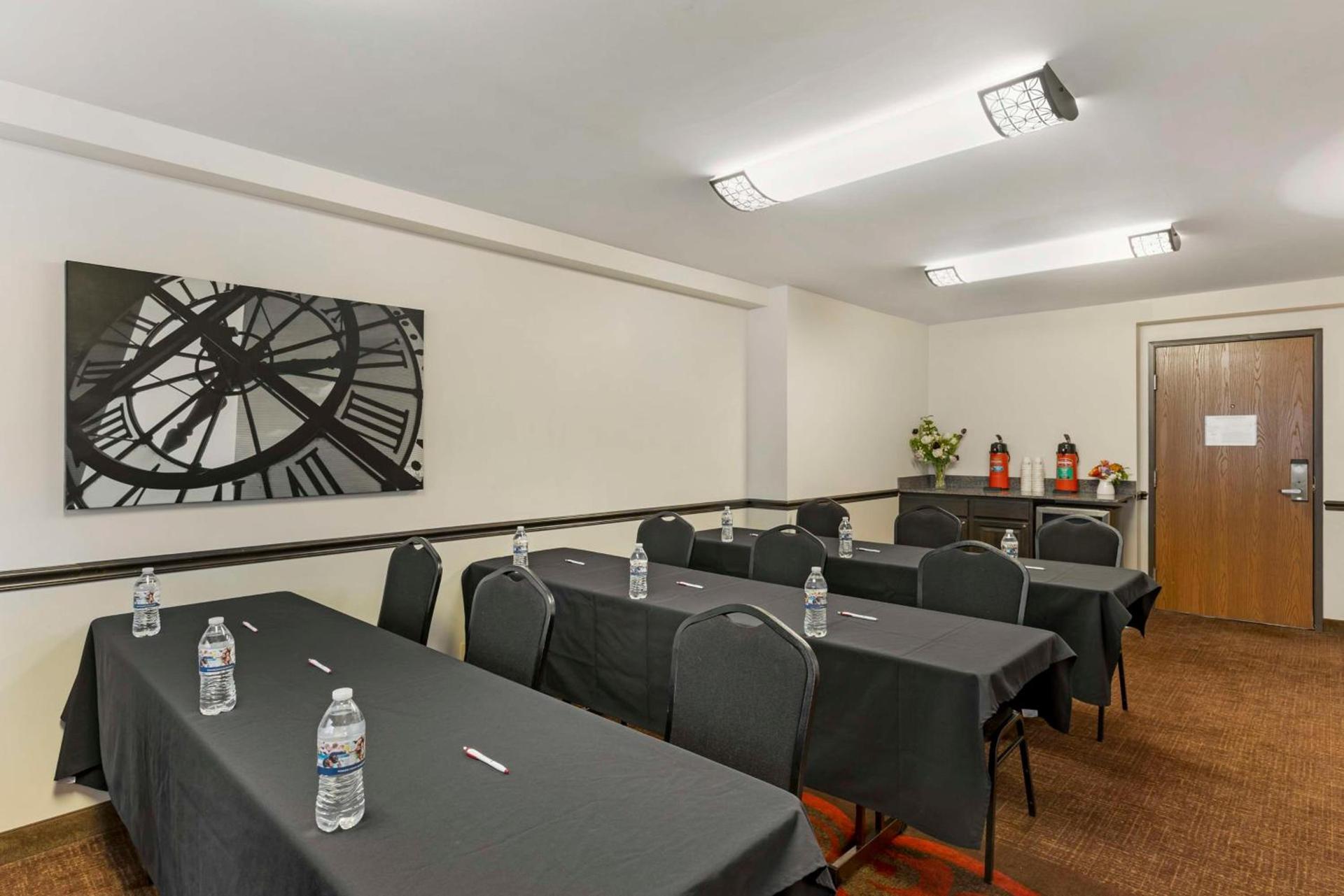 Best Western Plus The Charles Hotel photo 40