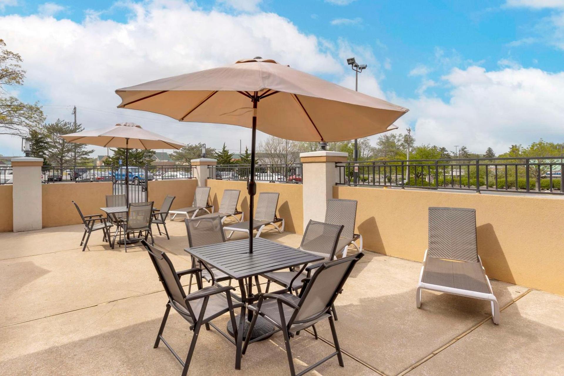 Best Western Plus The Charles Hotel photo 9