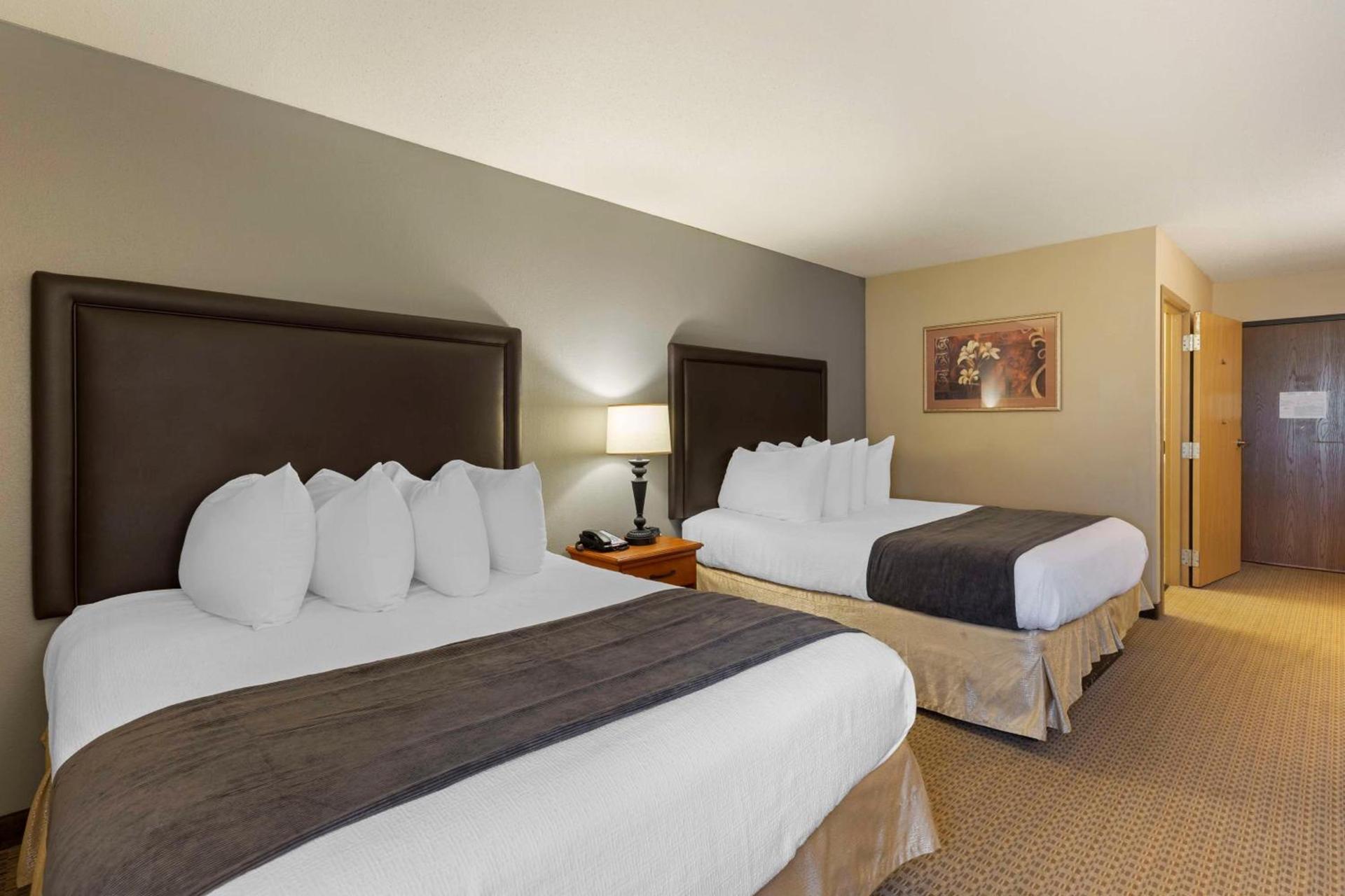 Best Western Plus The Charles Hotel photo 16