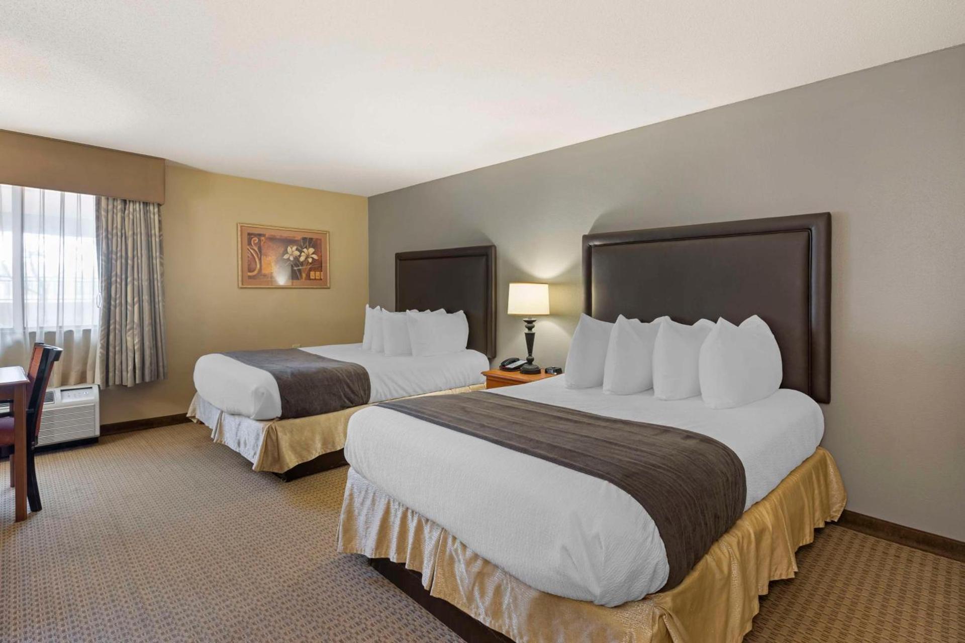 Best Western Plus The Charles Hotel photo 17