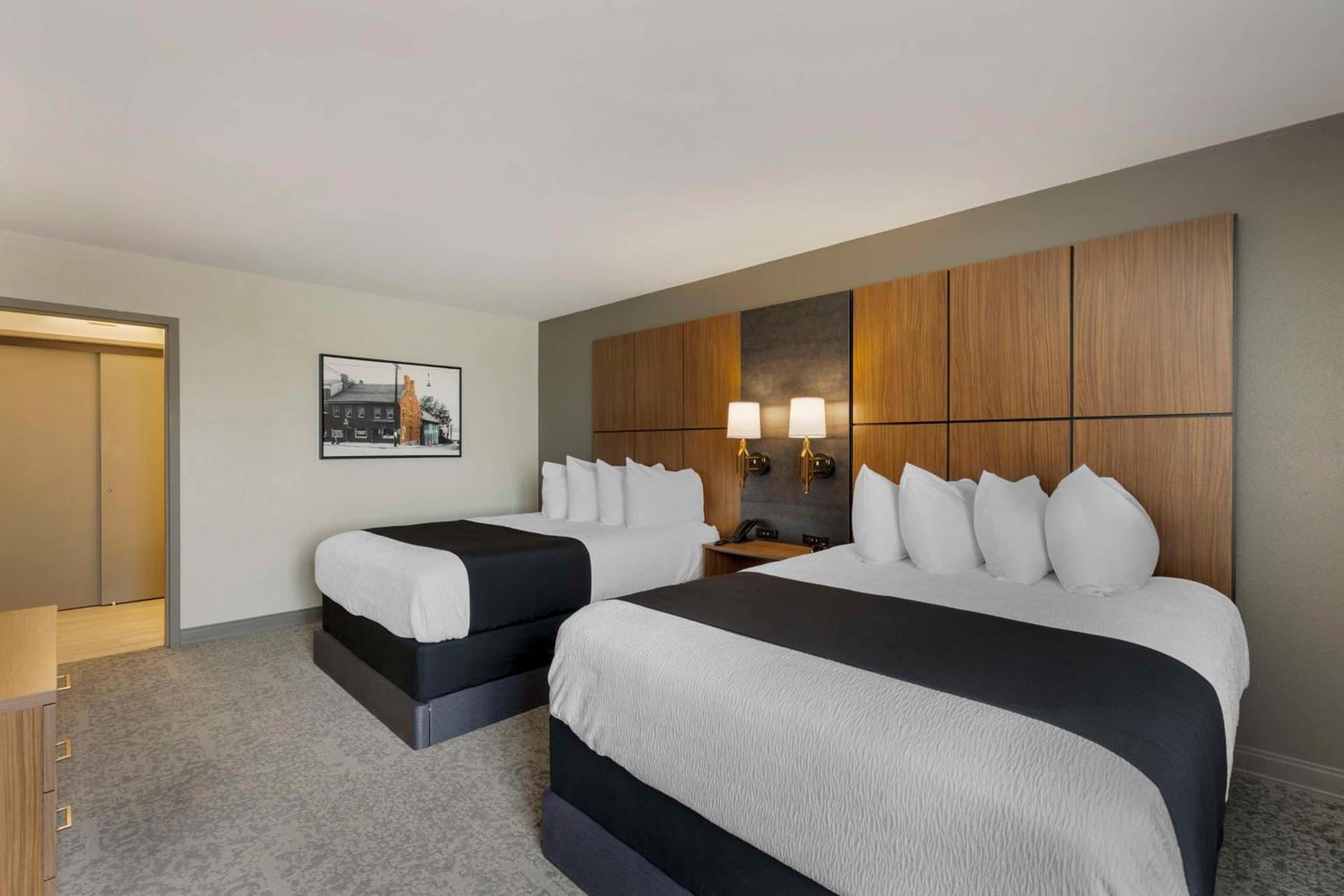 Best Western Plus The Charles Hotel photo 31