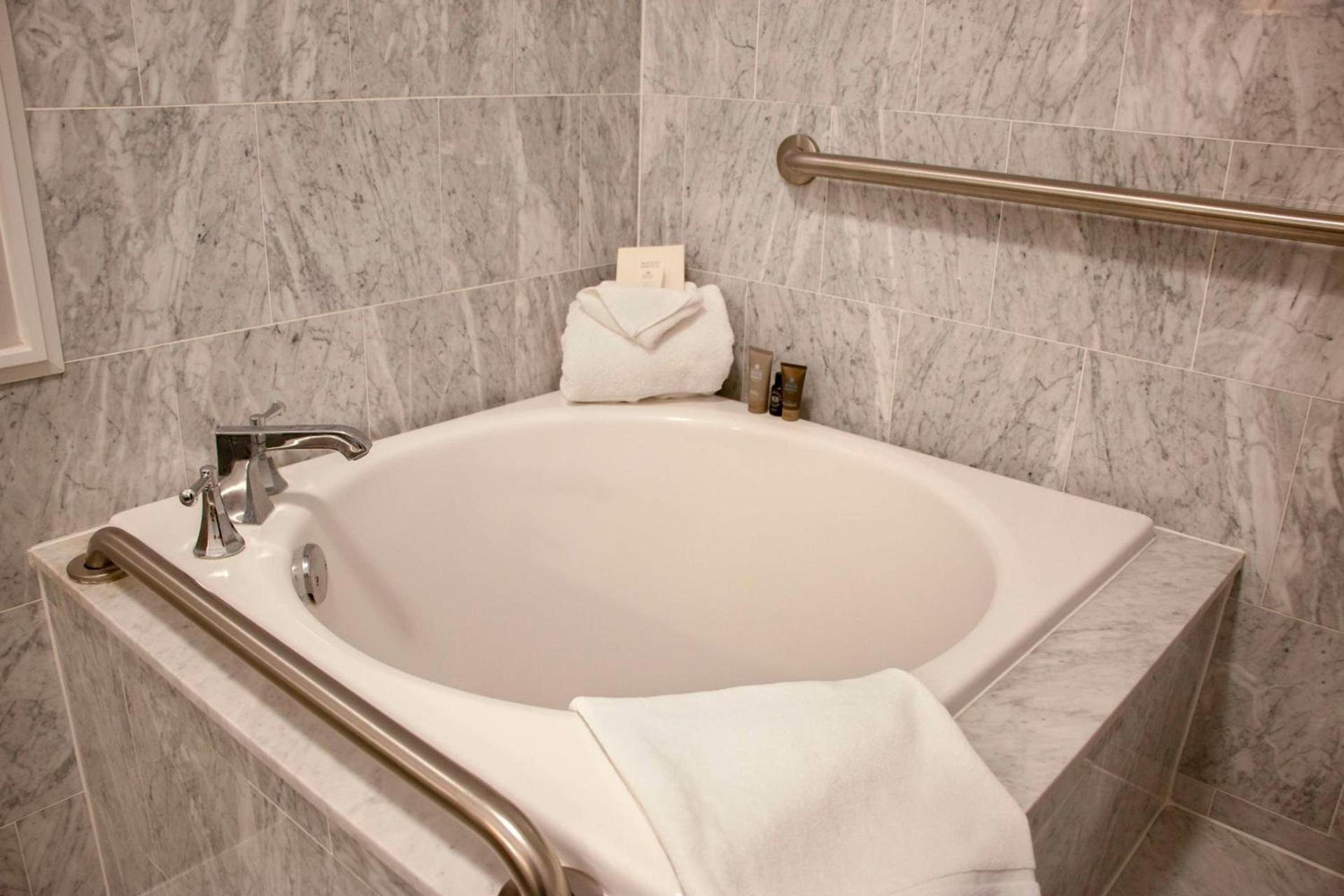 Royal Park Hotel photo 46