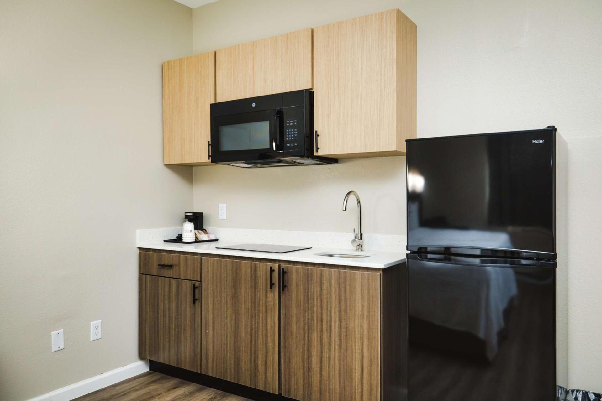SureStay Studio by Best Western Conroe Downtown photo 22