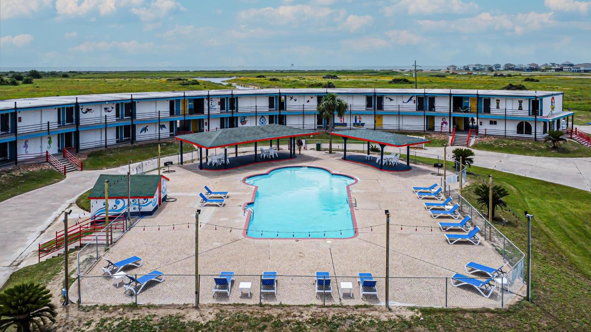 CRYSTAL PALACE RESORT photo 2