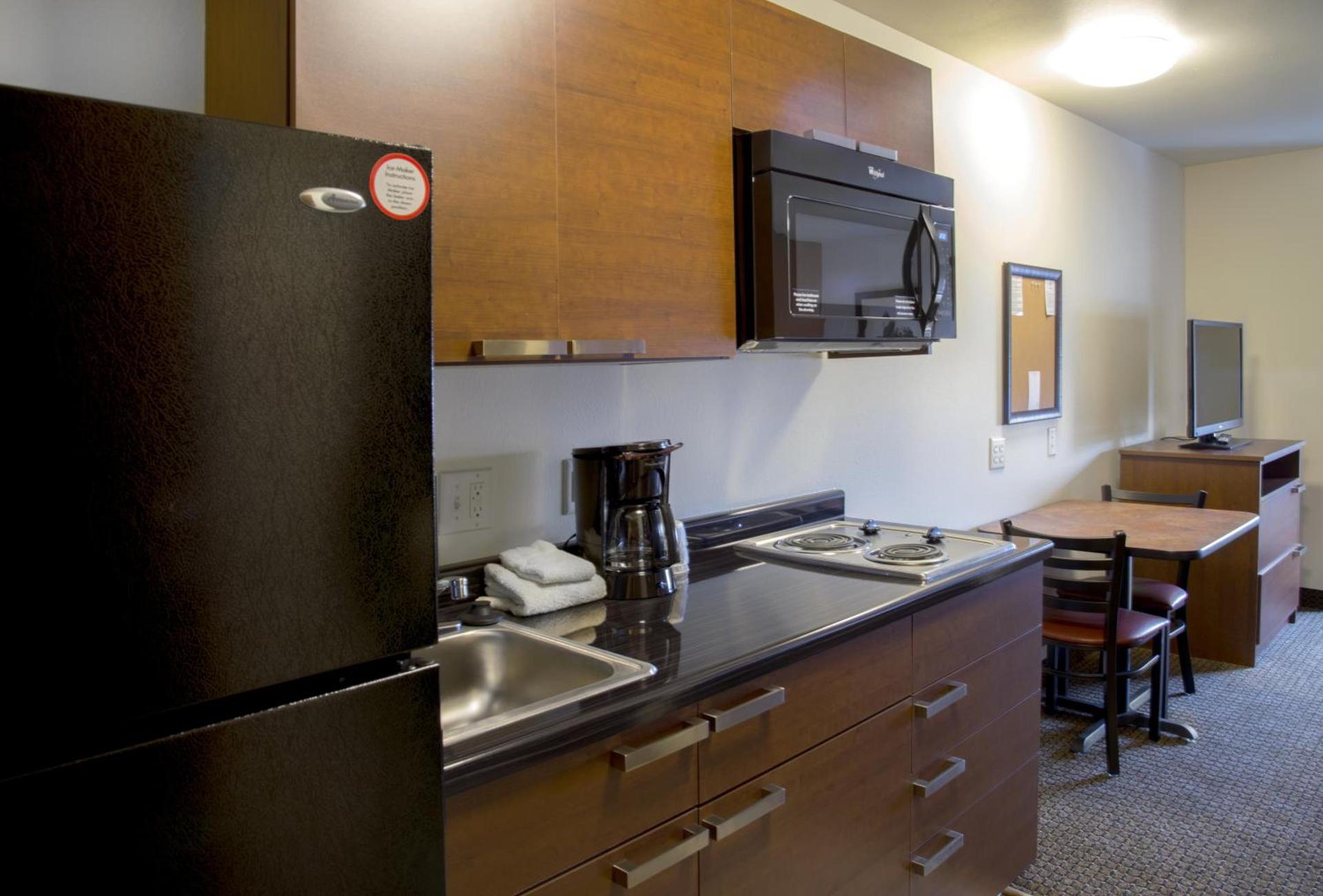 My Place Hotel-Aberdeen, SD photo 32