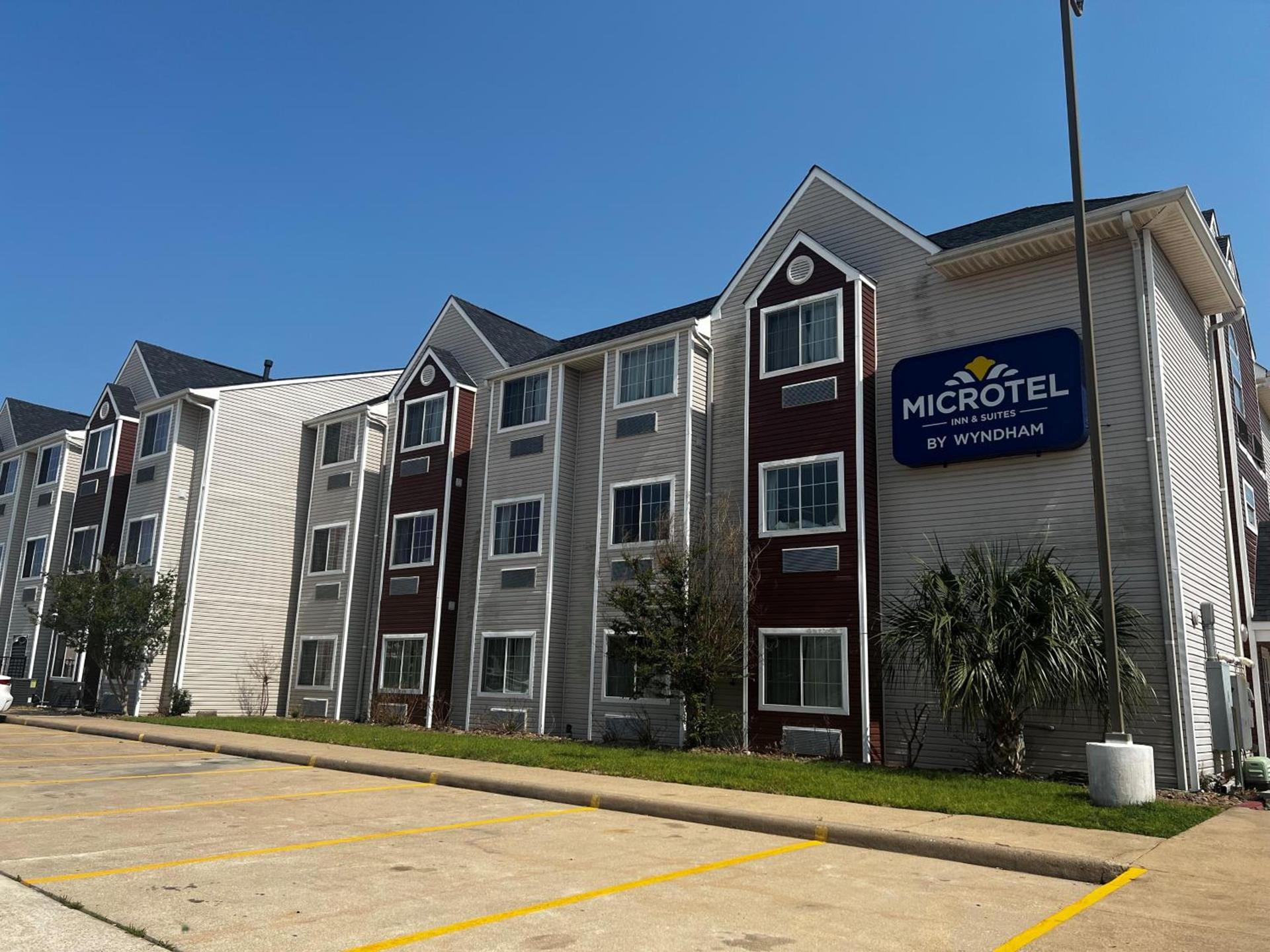 Microtel Inn & Suites by Wyndham Houston/Webster/Nasa/Clearlake photo 34
