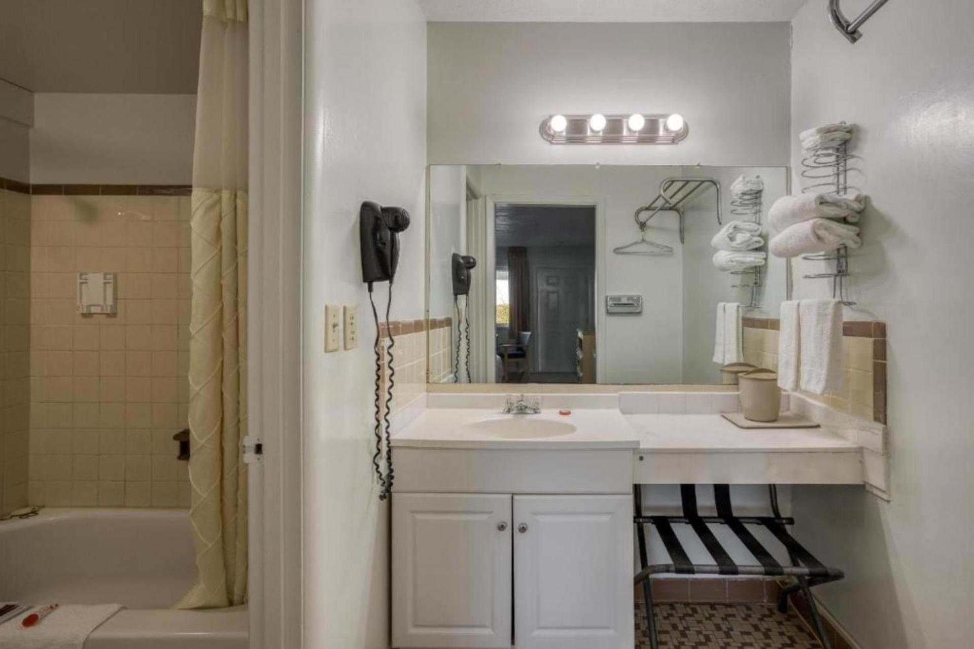 OYO Hotel Heber Springs Lakeside photo 27