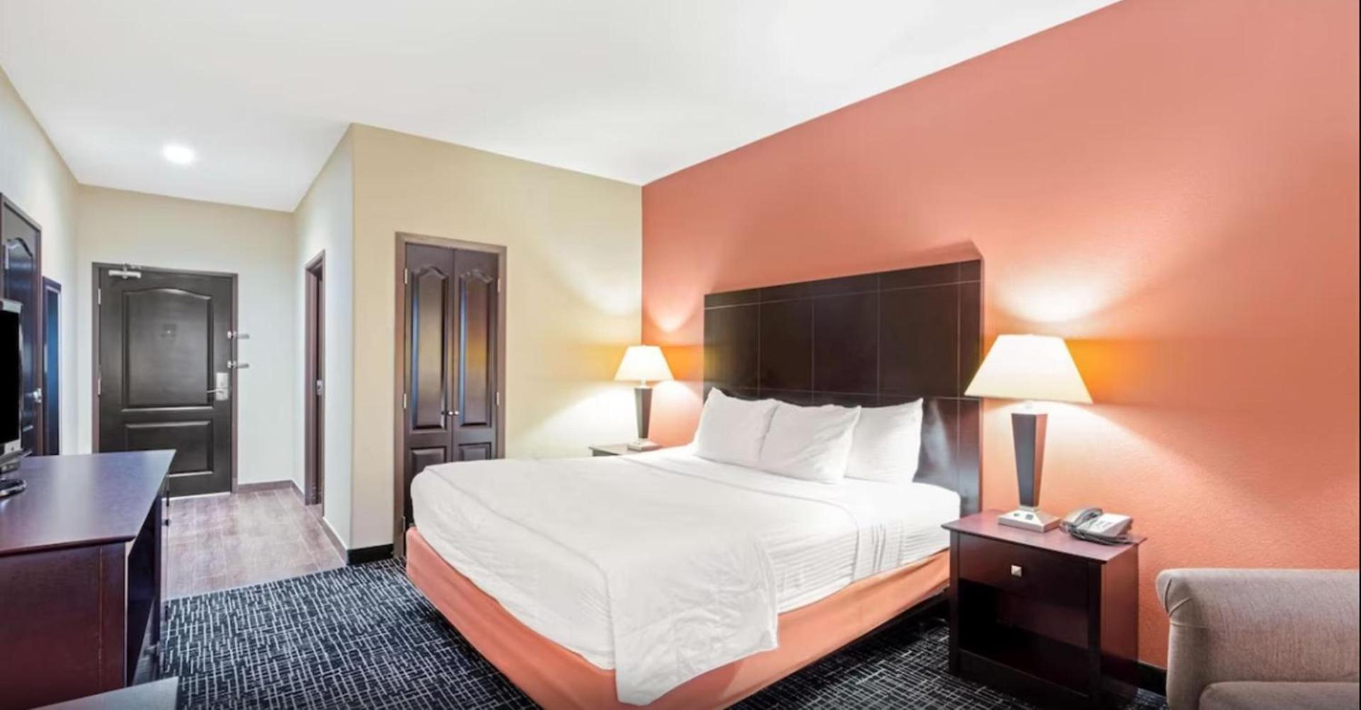 La Quinta by Wyndham McAlester photo 36