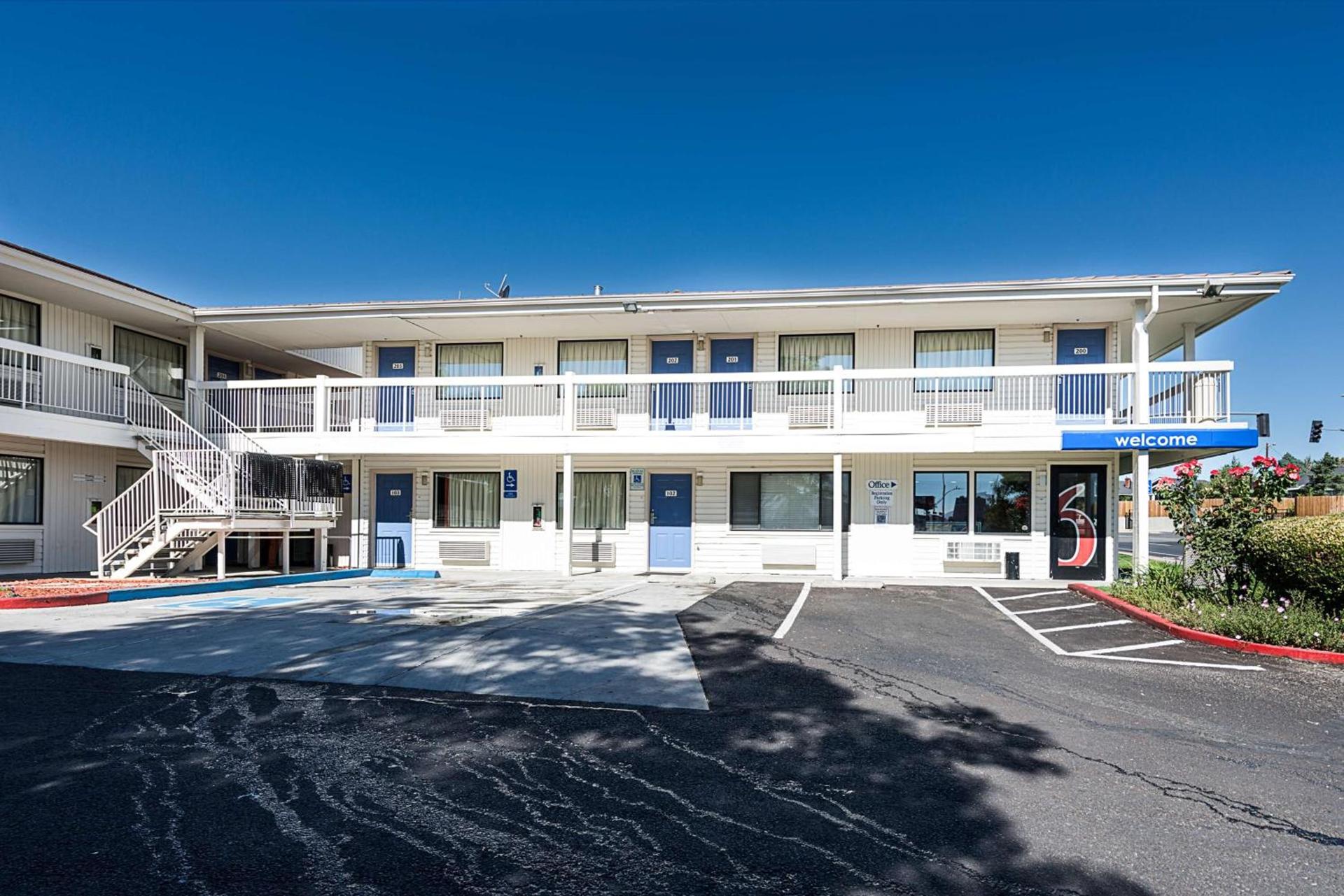 Motel 6-Sparks, NV - Airport - Sparks photo 5