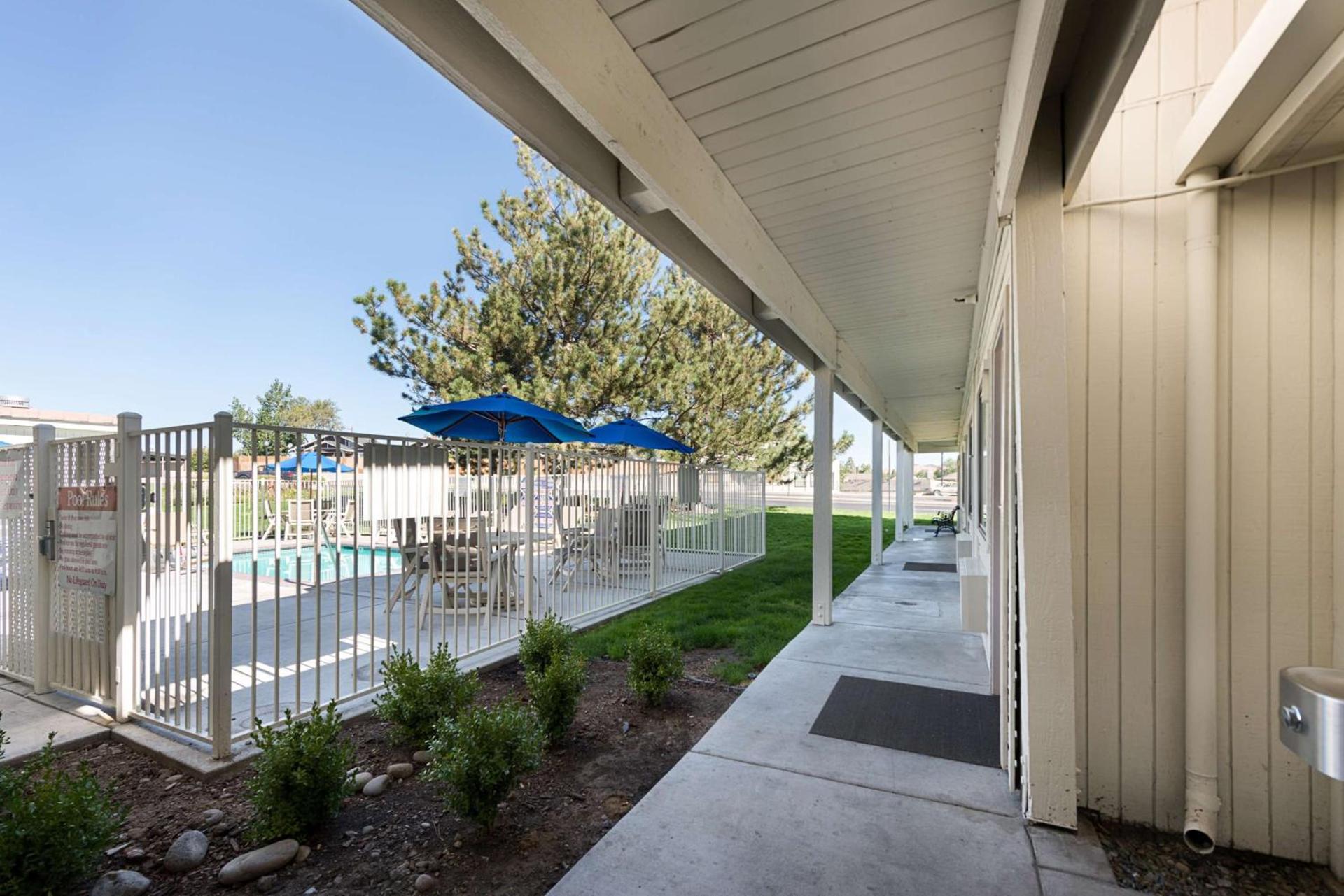 Motel 6-Sparks, NV - Airport - Sparks photo 12