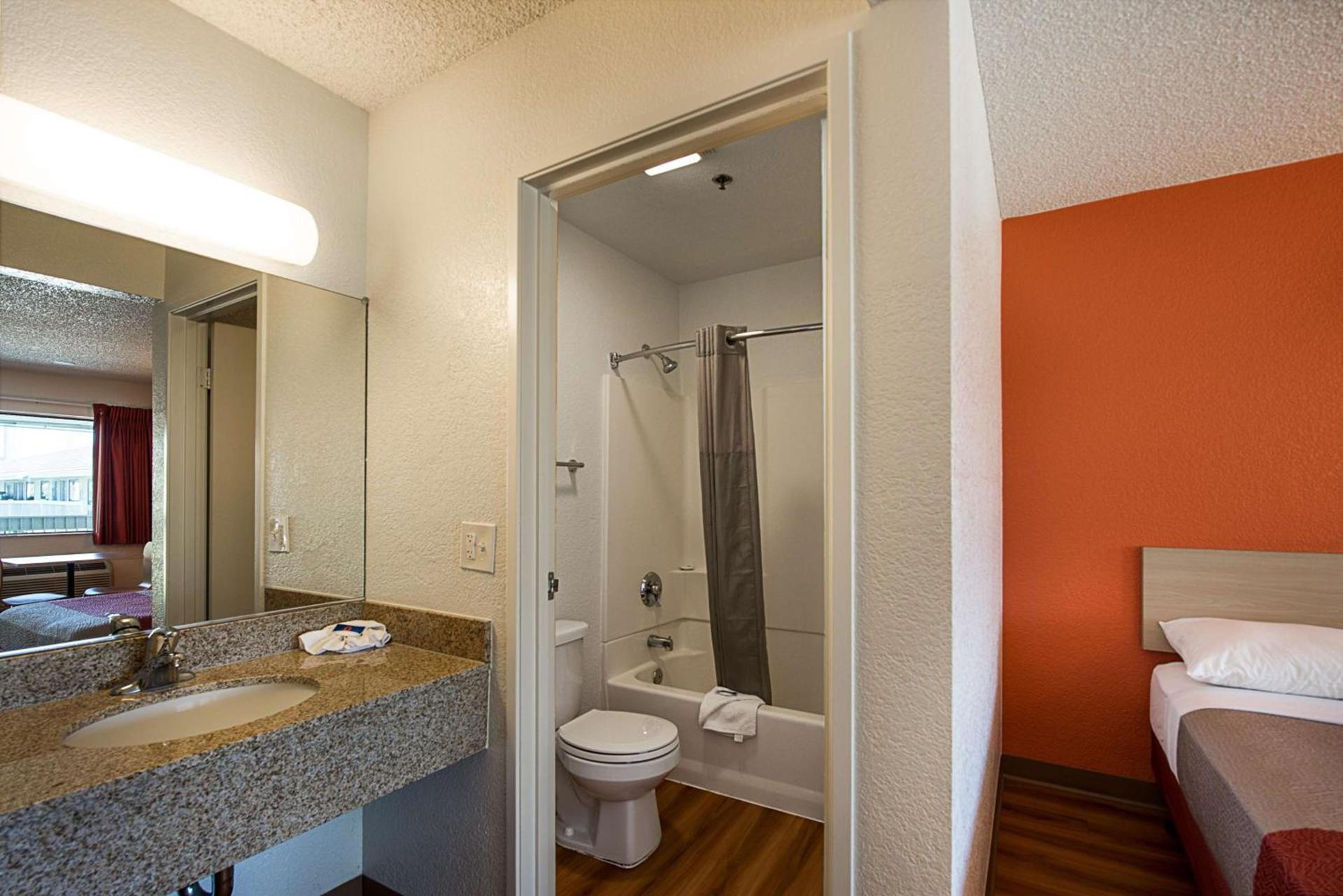 Motel 6-Sparks, NV - Airport - Sparks photo 21