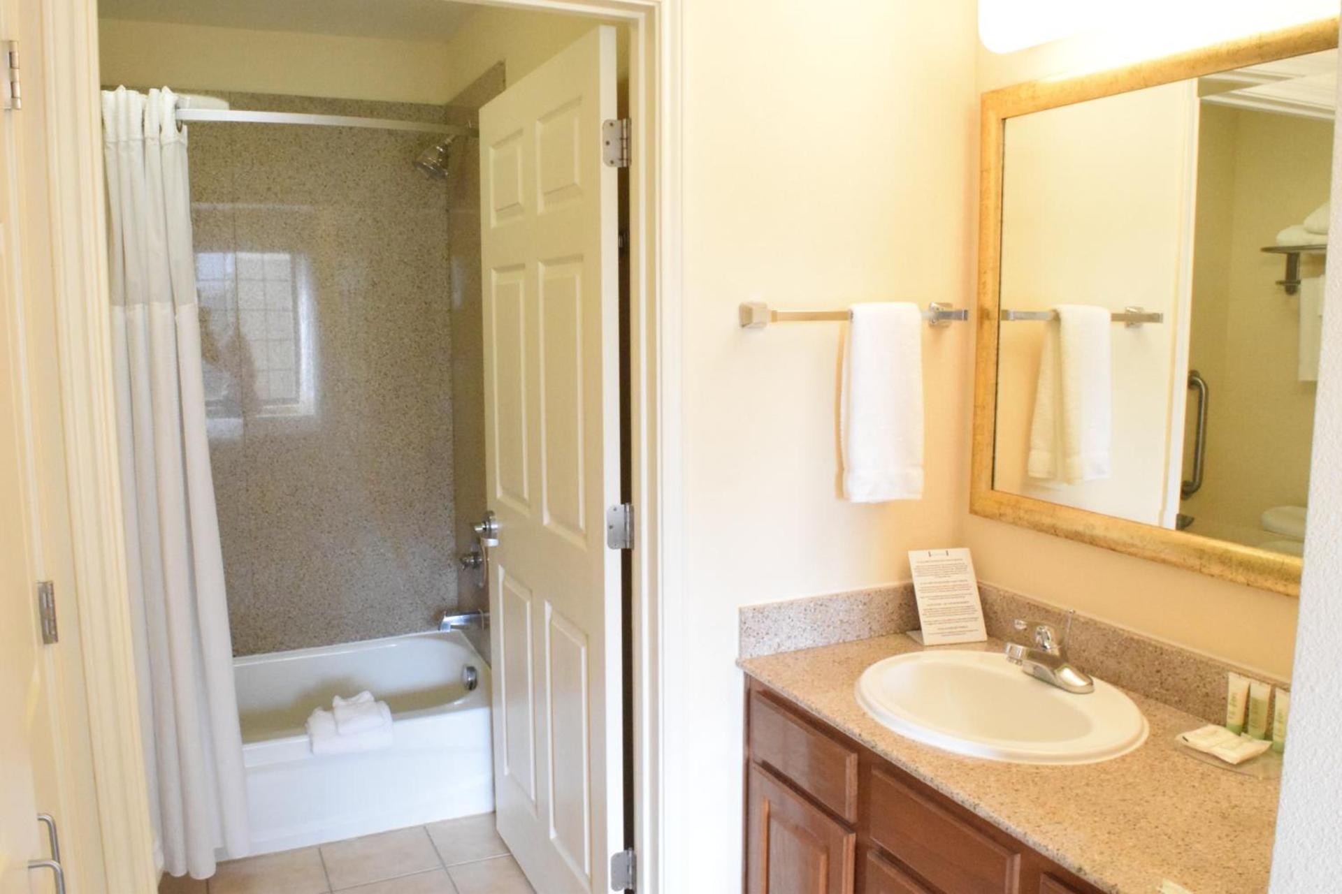 Staybridge Suites Houston West - Energy Corridor by IHG photo 75