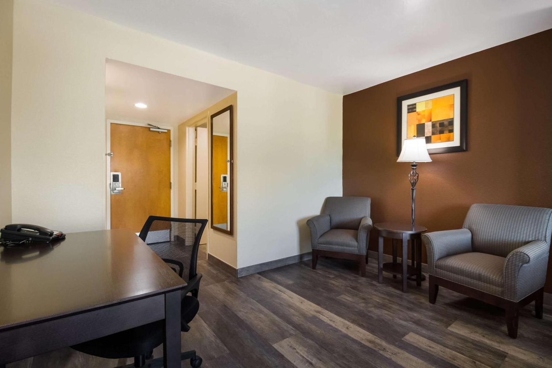 Quality Inn & Suites North Myrtle Beach photo 7