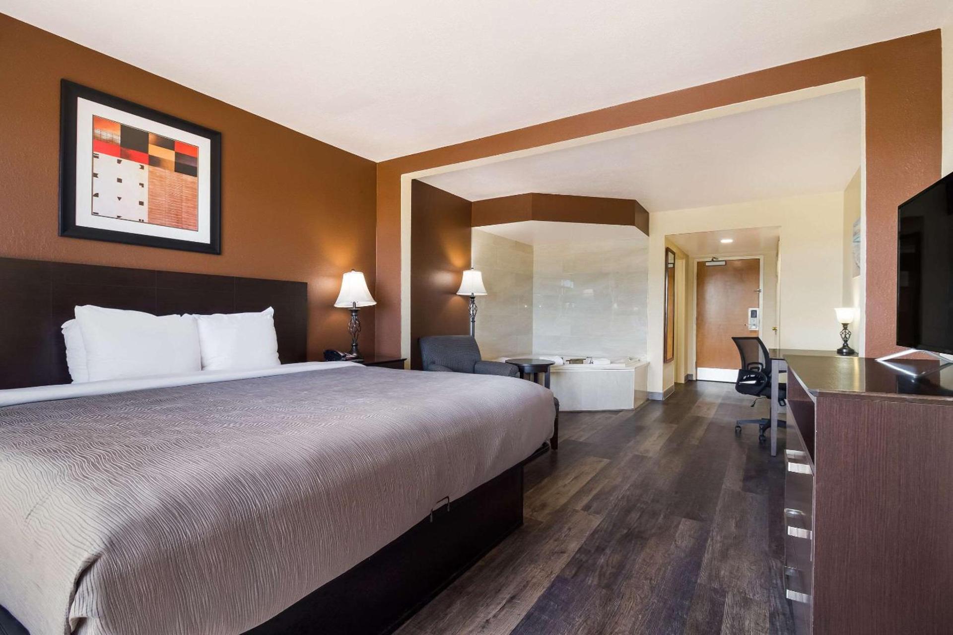Quality Inn & Suites North Myrtle Beach photo 10
