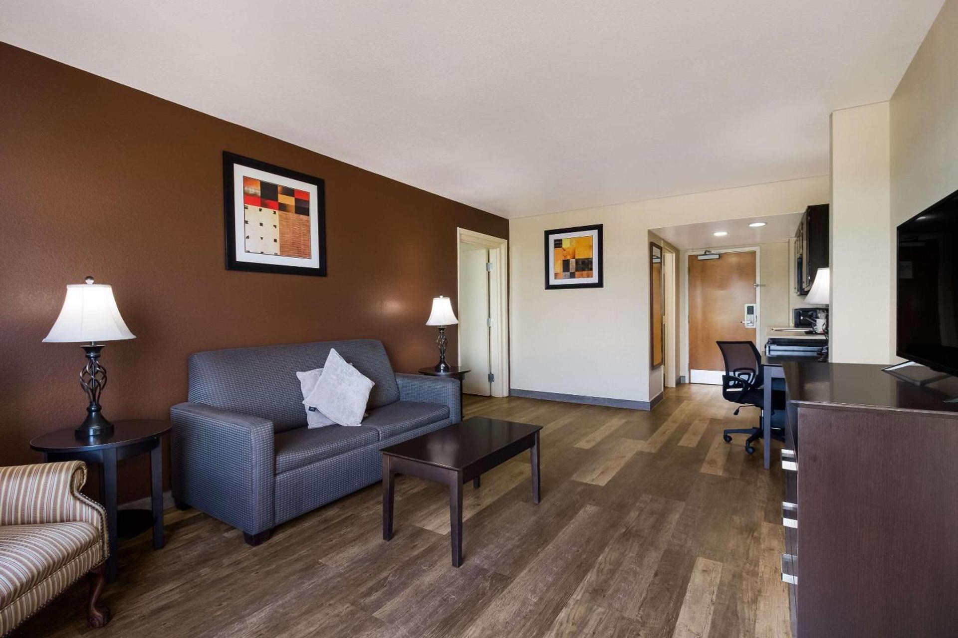 Quality Inn & Suites North Myrtle Beach photo 14