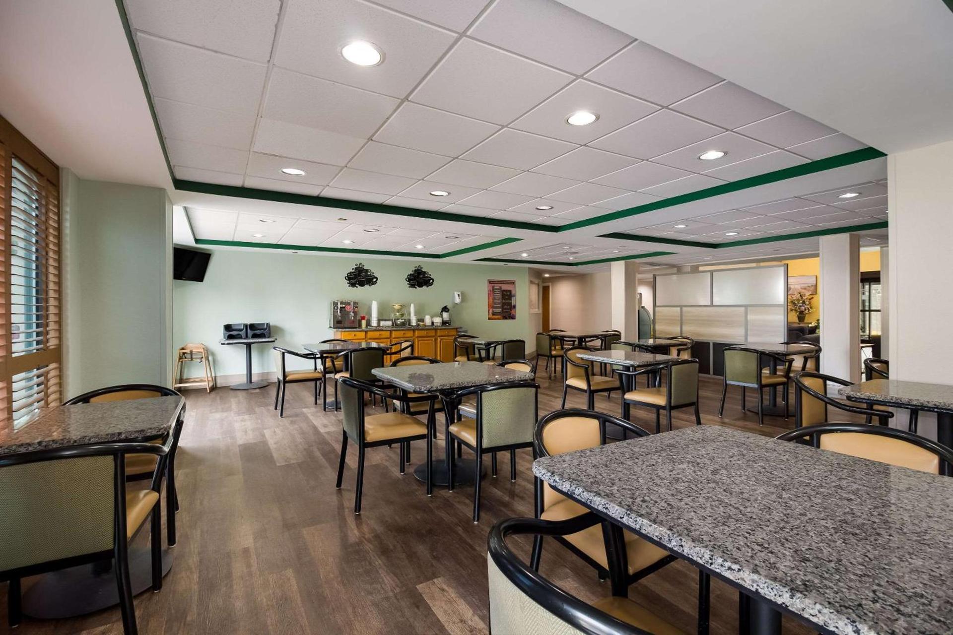 Quality Inn & Suites North Myrtle Beach photo 25