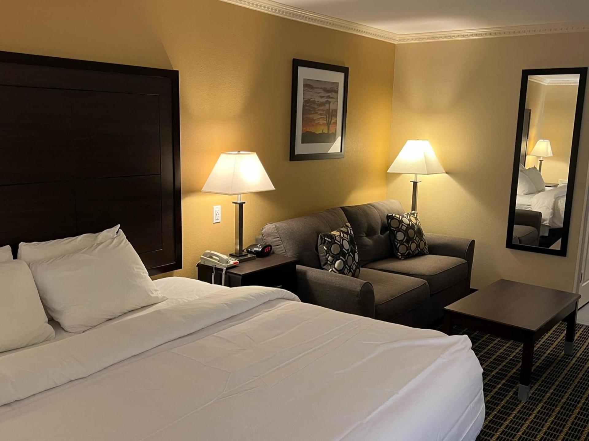 MainStay Suites Ozona I-10 photo 6