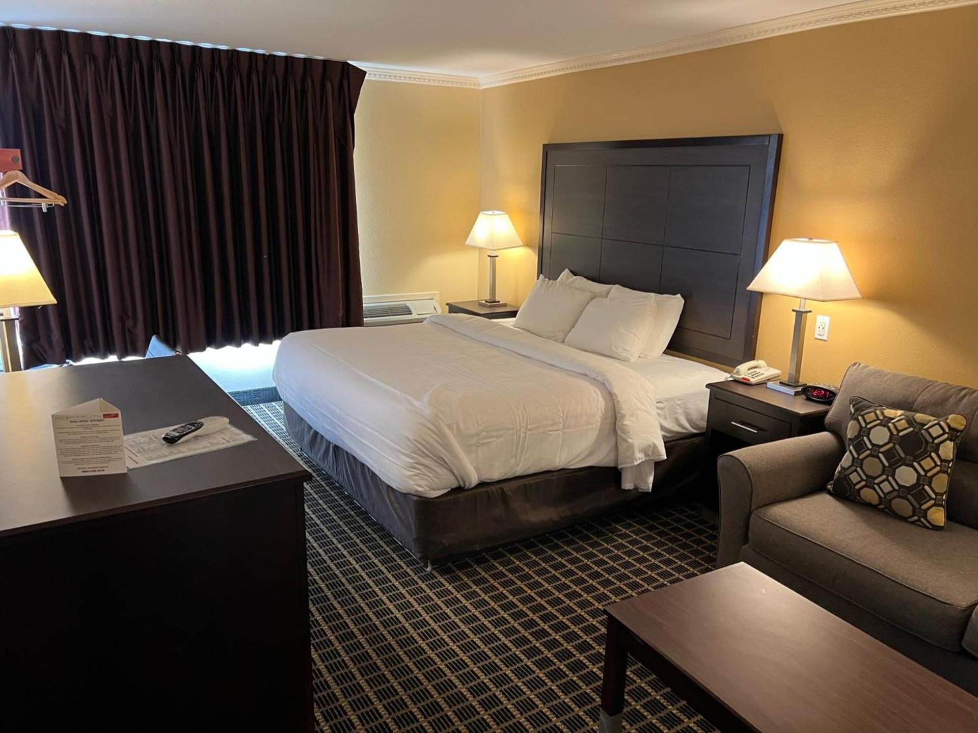 MainStay Suites Ozona I-10 photo 7