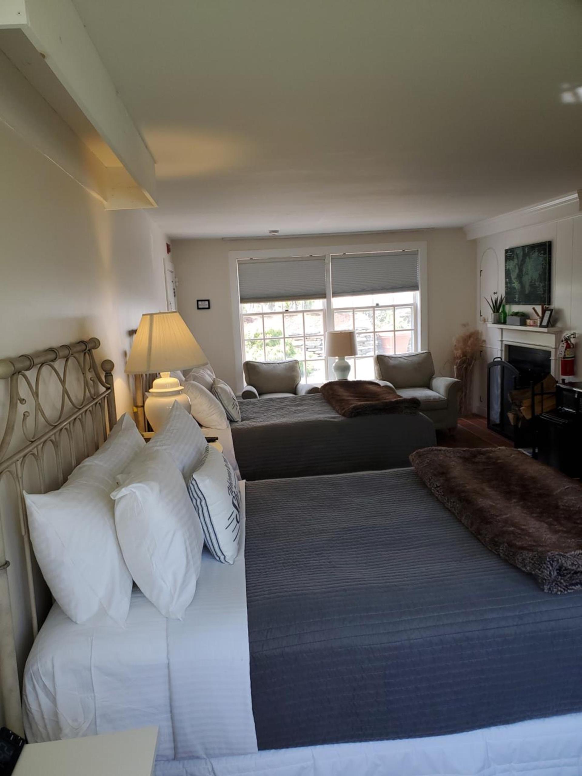 Farm Road Estate photo 5