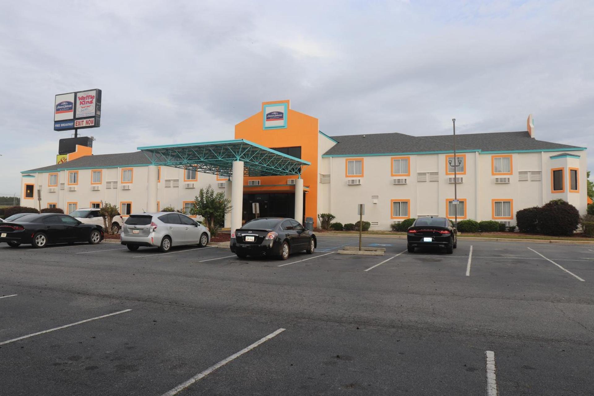 Howard Johnson by Wyndham Tifton GA I-75 photo 17