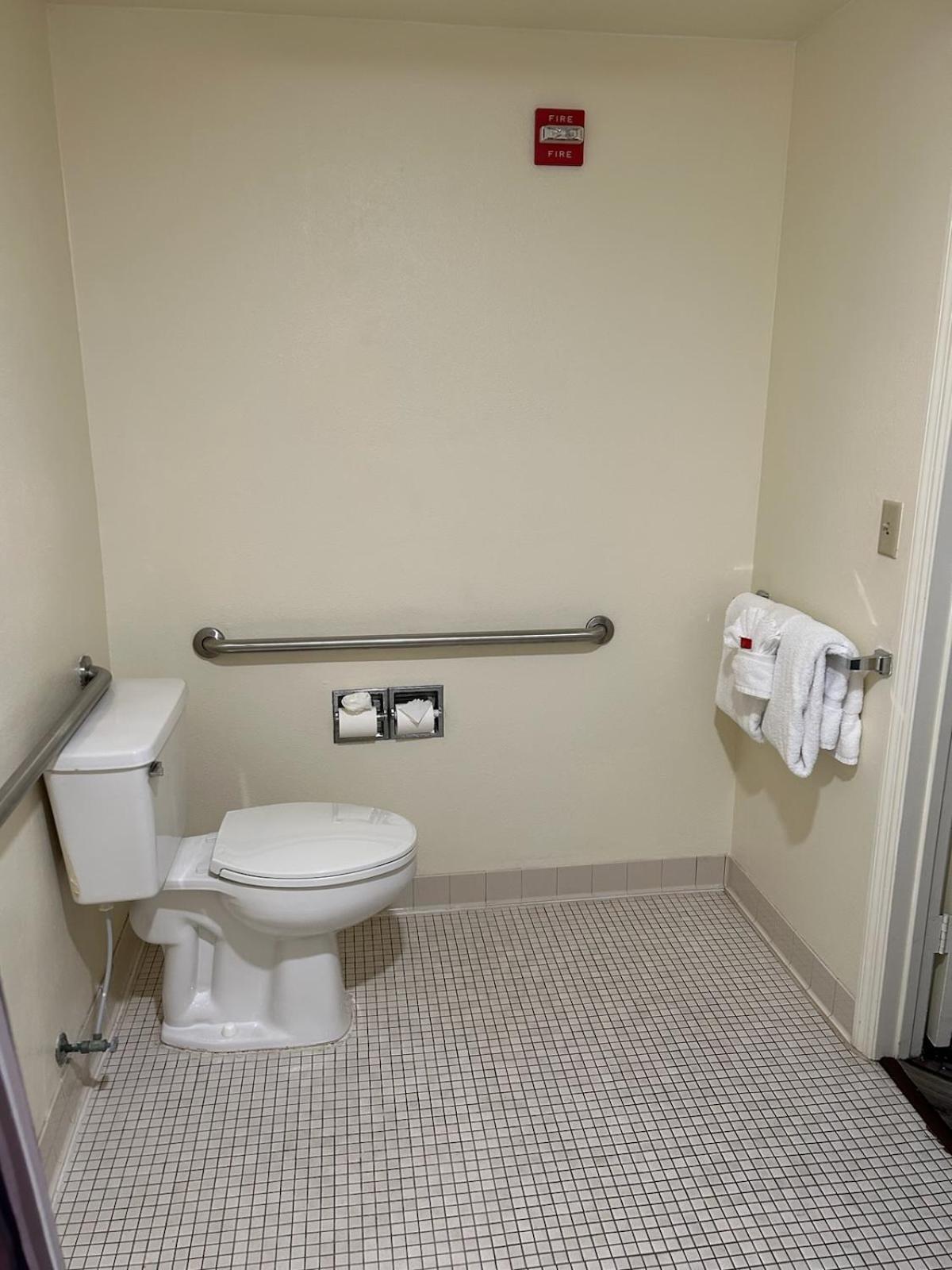 Baymont by Wyndham Orlando South photo 45